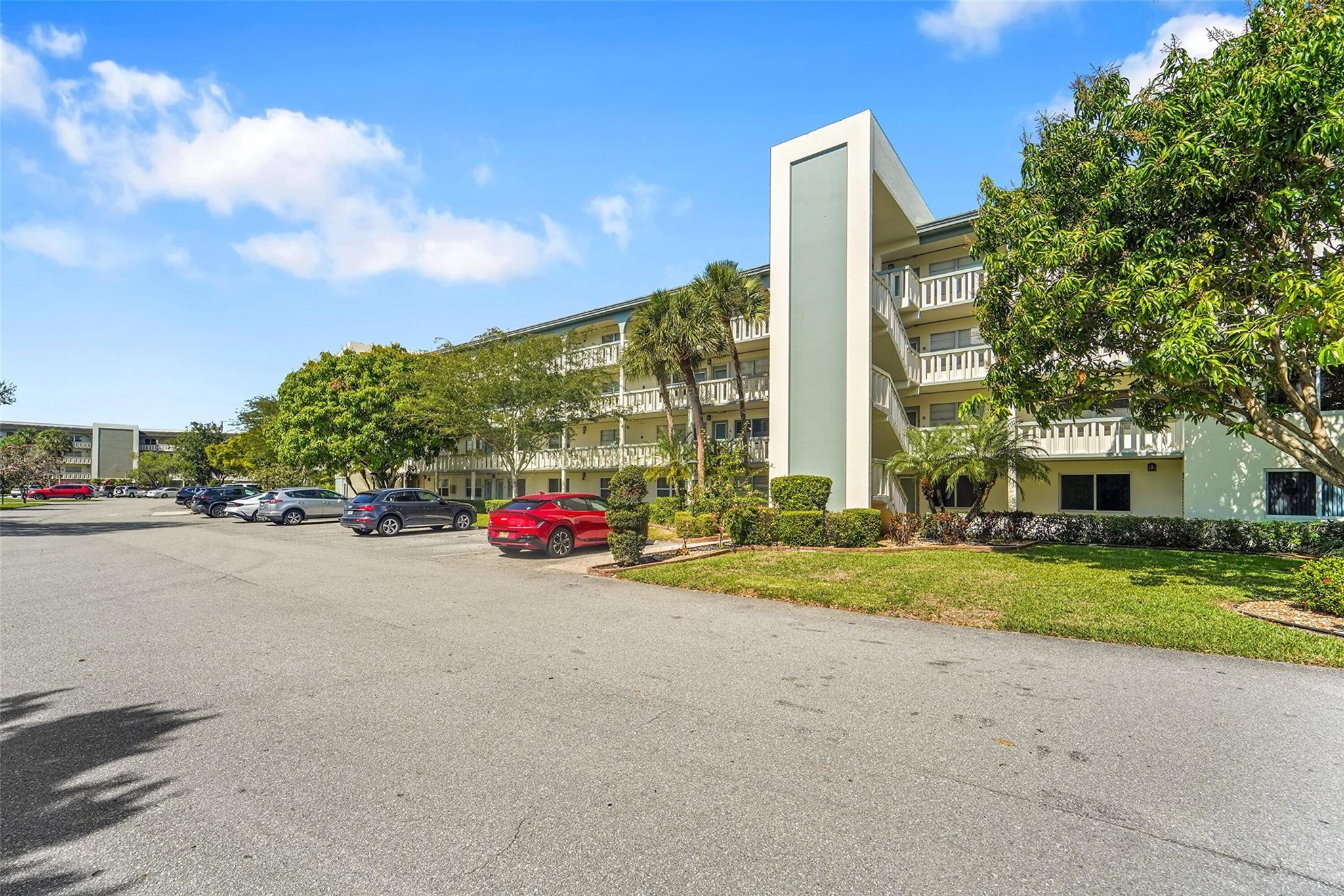 2501 Antigua Terrace D