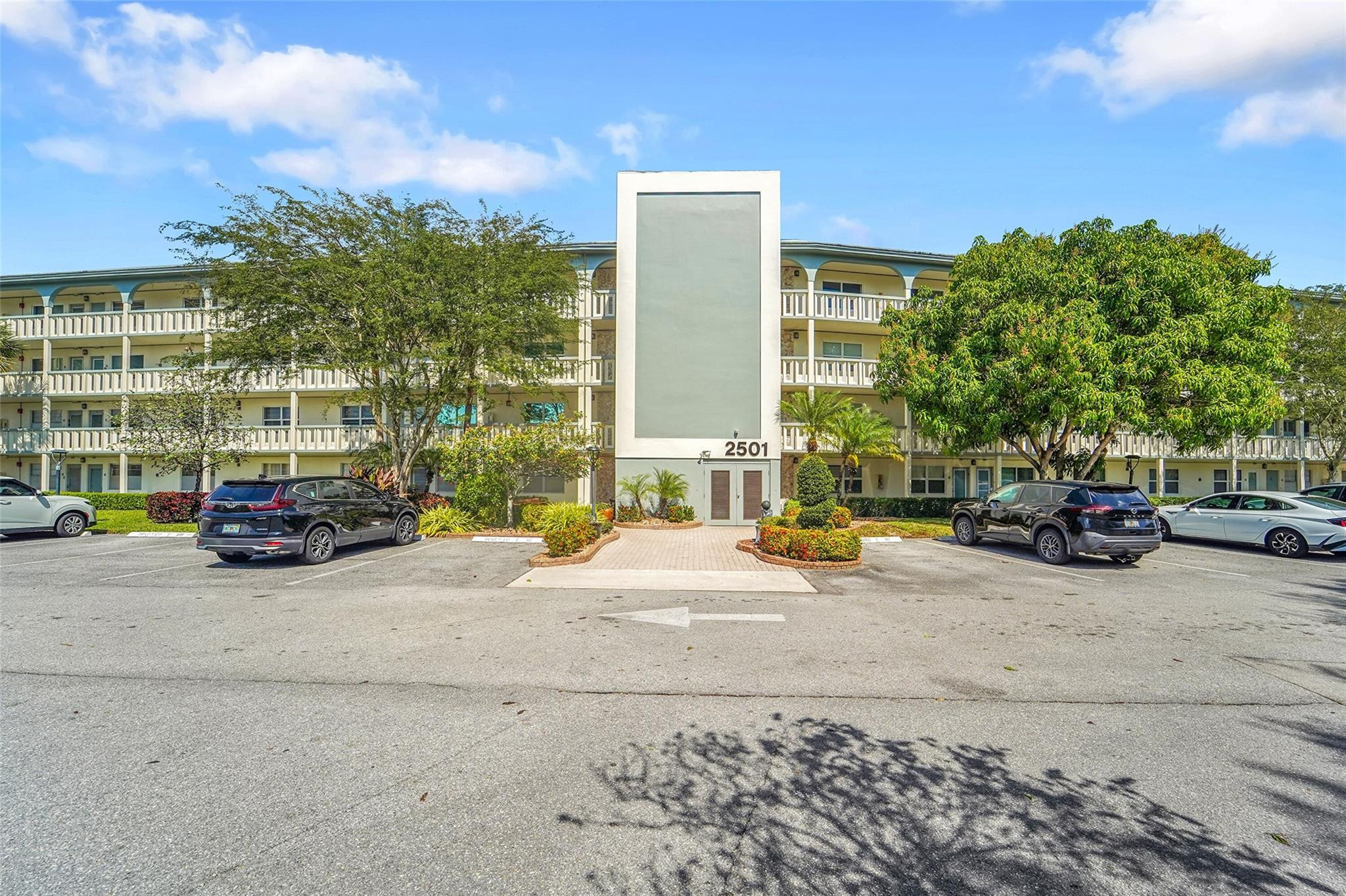 2501 Antigua Terrace D