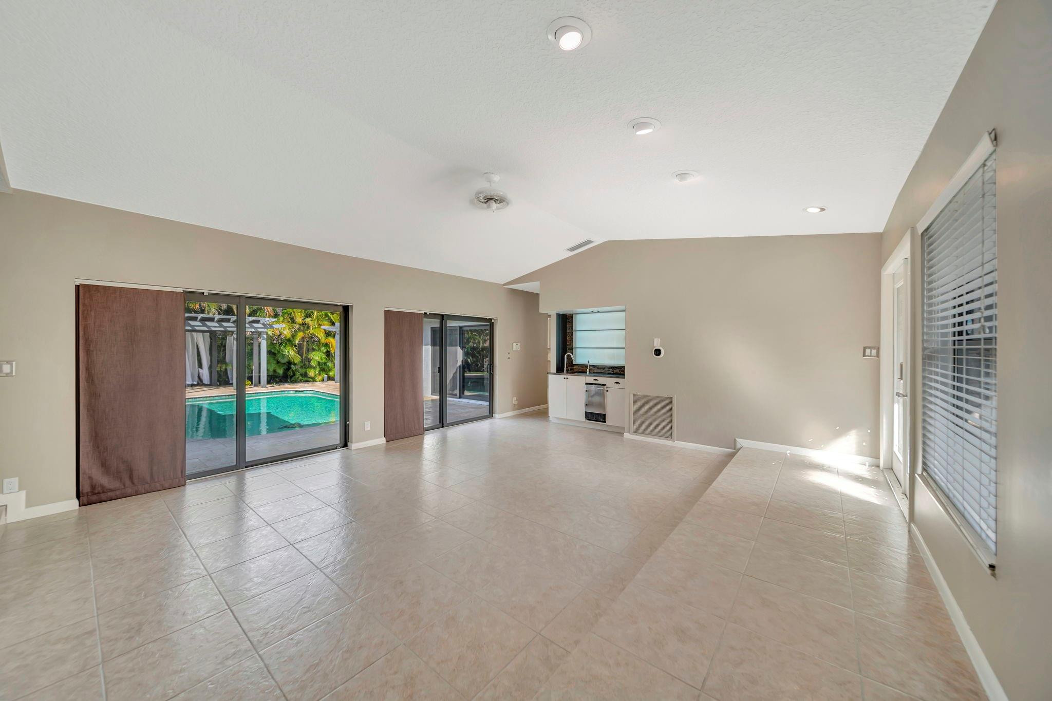 5368 NW 64 Way, Coral Springs