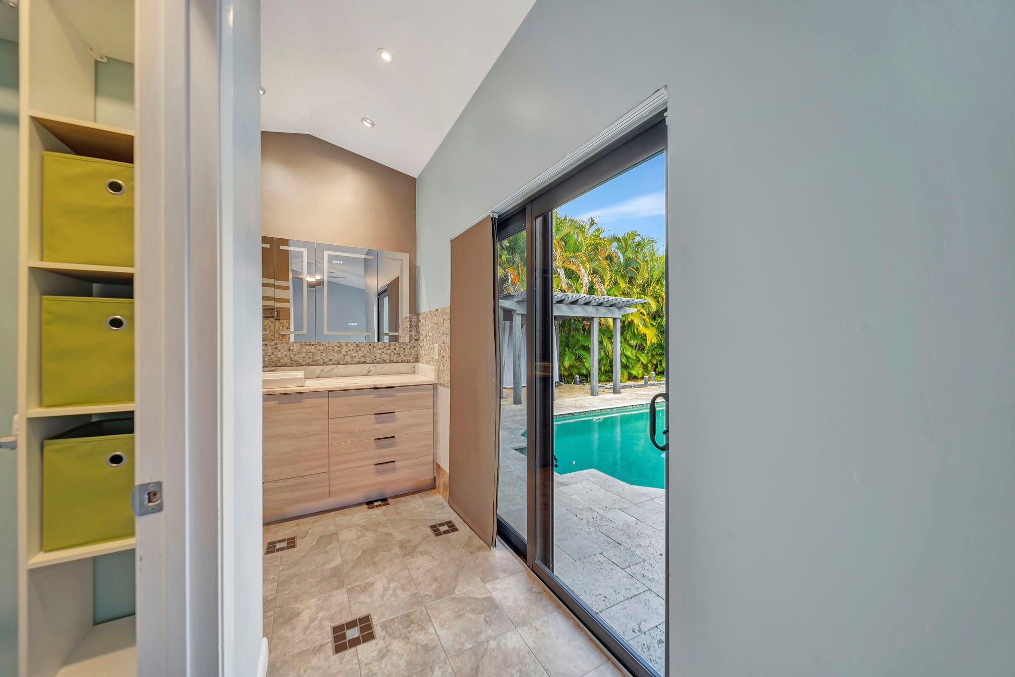 5368 NW 64 Way, Coral Springs