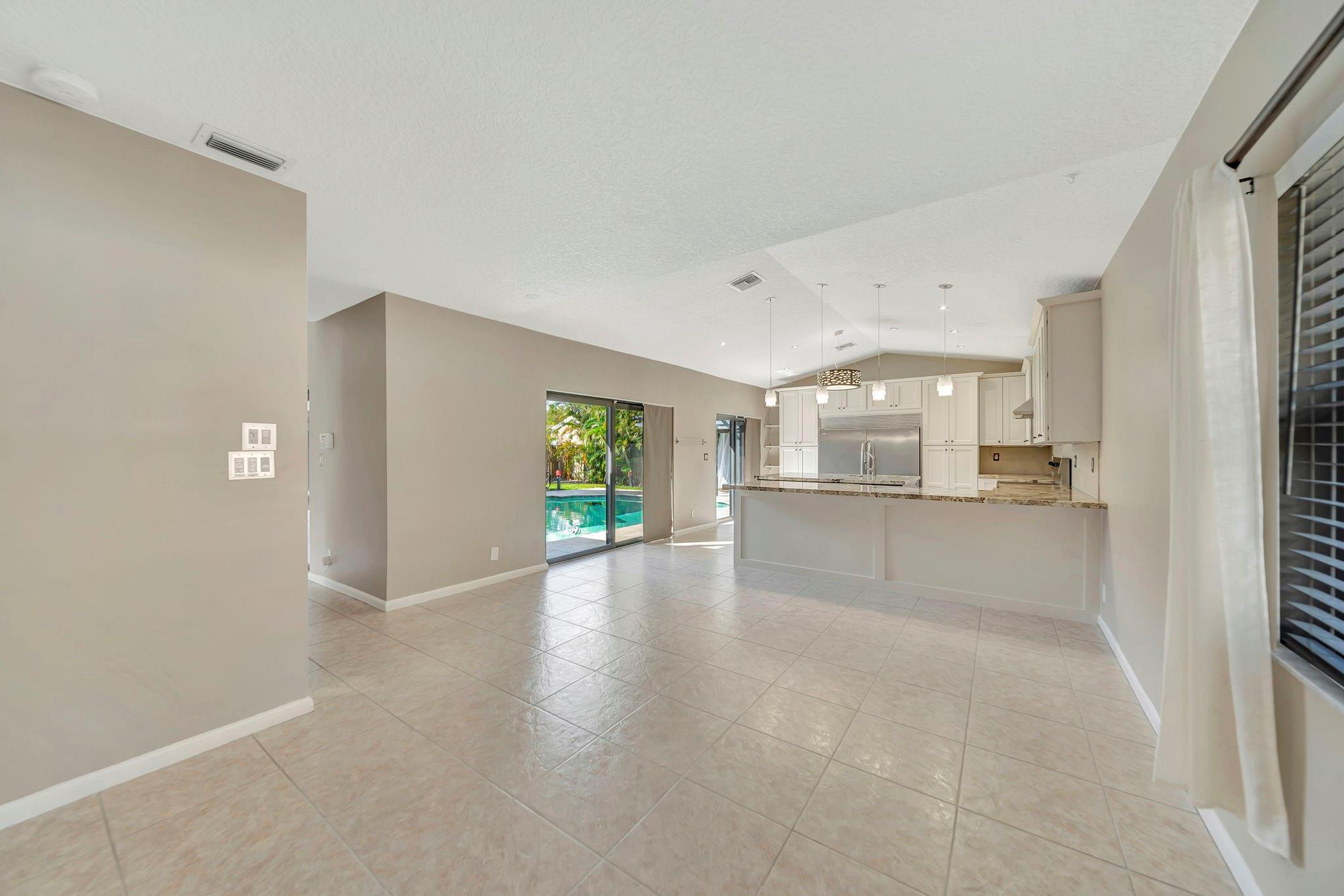 5368 NW 64 Way, Coral Springs