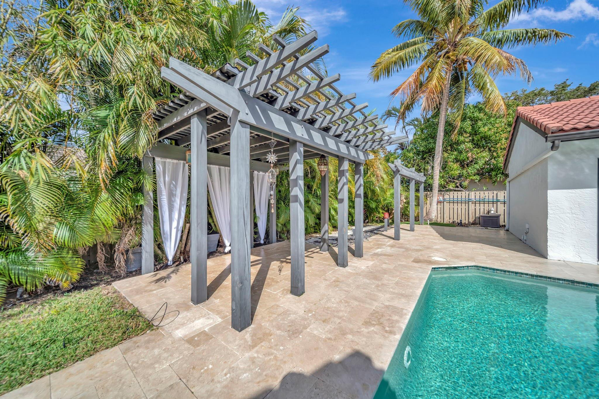 5368 NW 64 Way, Coral Springs