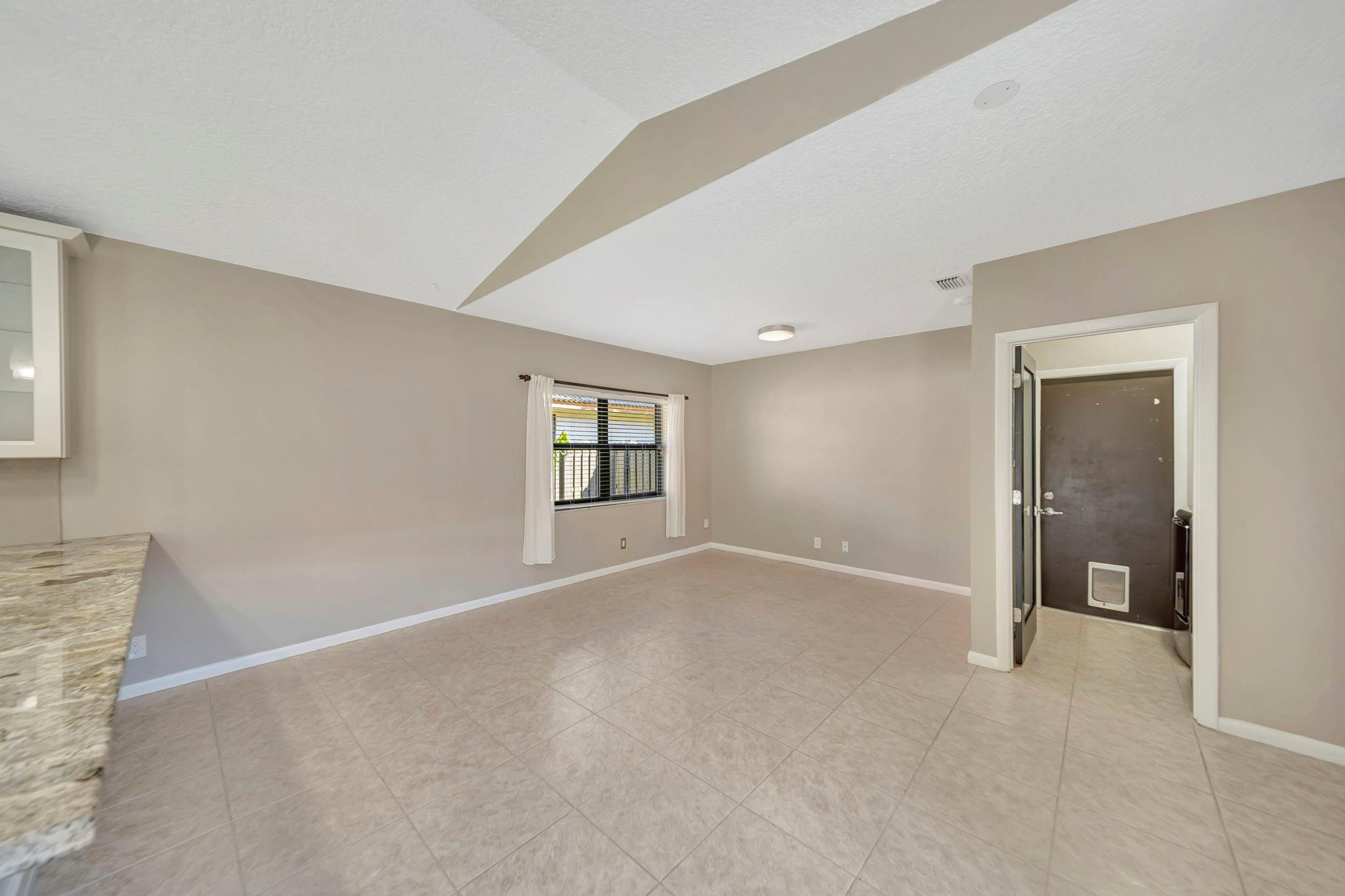 5368 NW 64 Way, Coral Springs