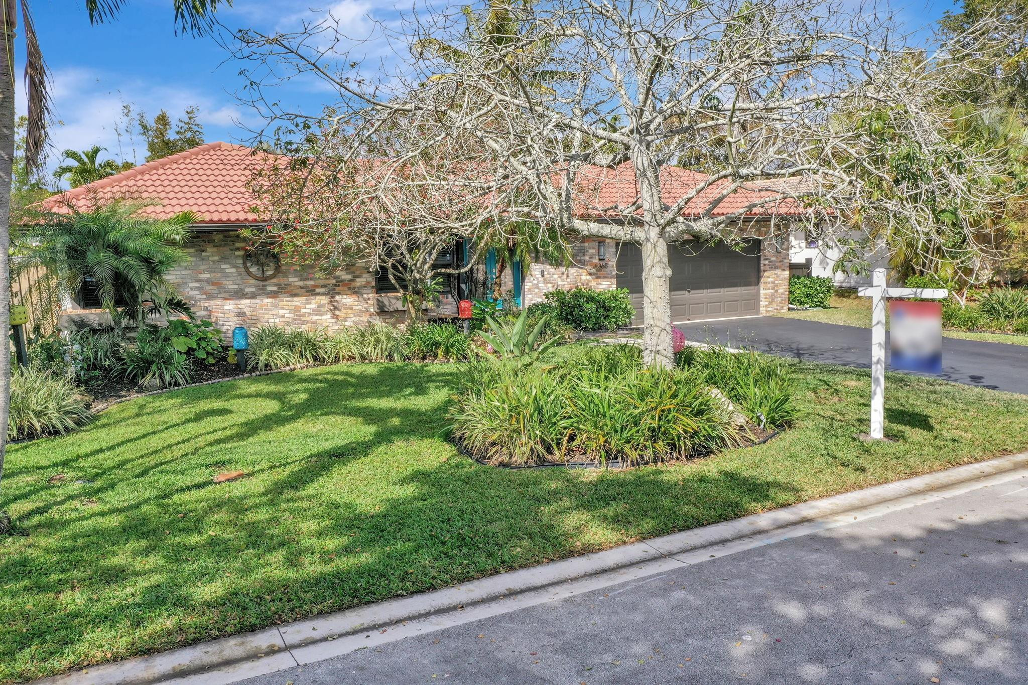 5368 NW 64 Way, Coral Springs