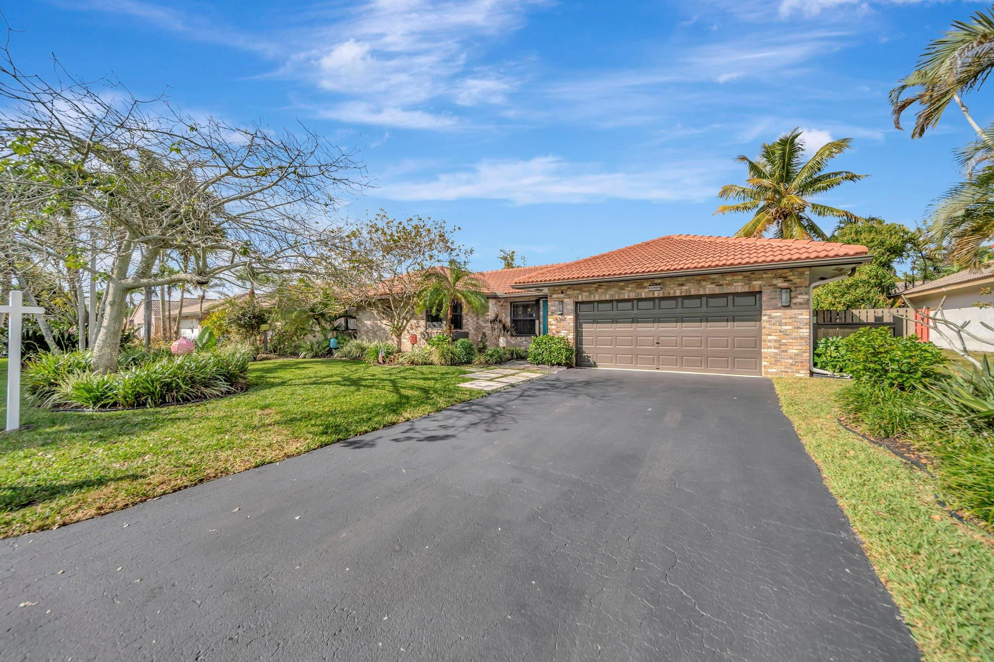 5368 NW 64 Way, Coral Springs