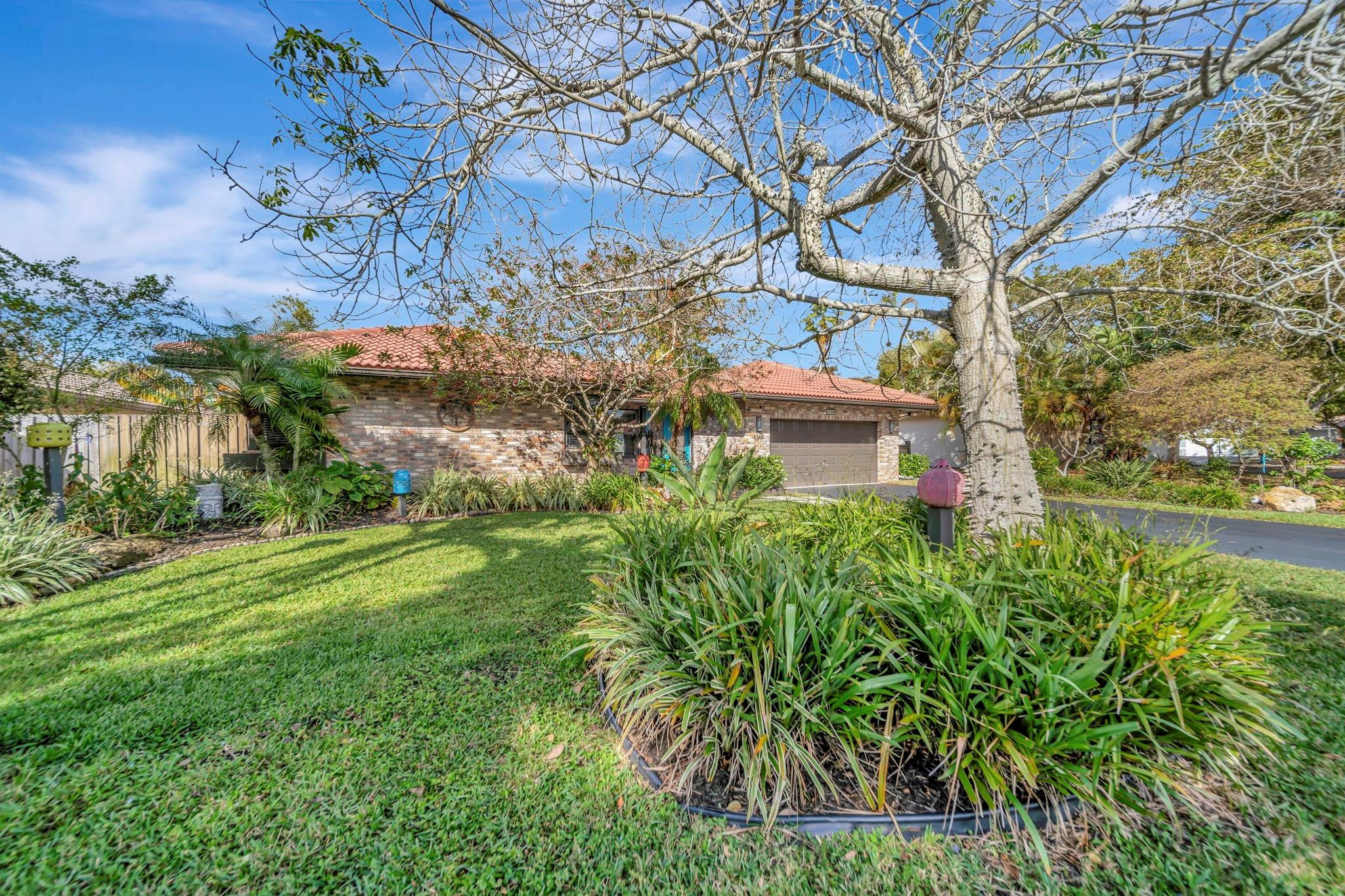 5368 NW 64 Way, Coral Springs