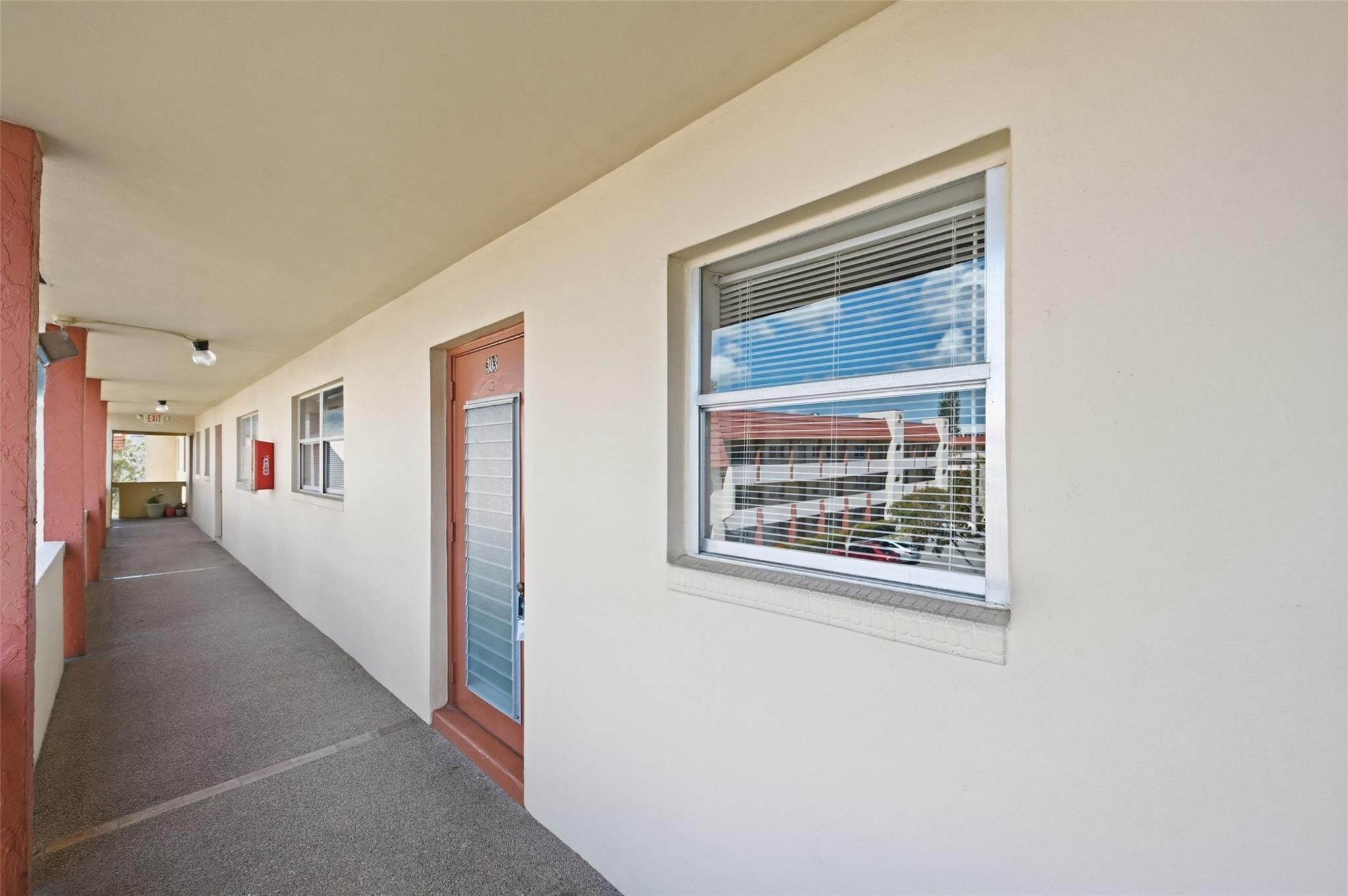 8040 N Sunrise Lakes Drive 303