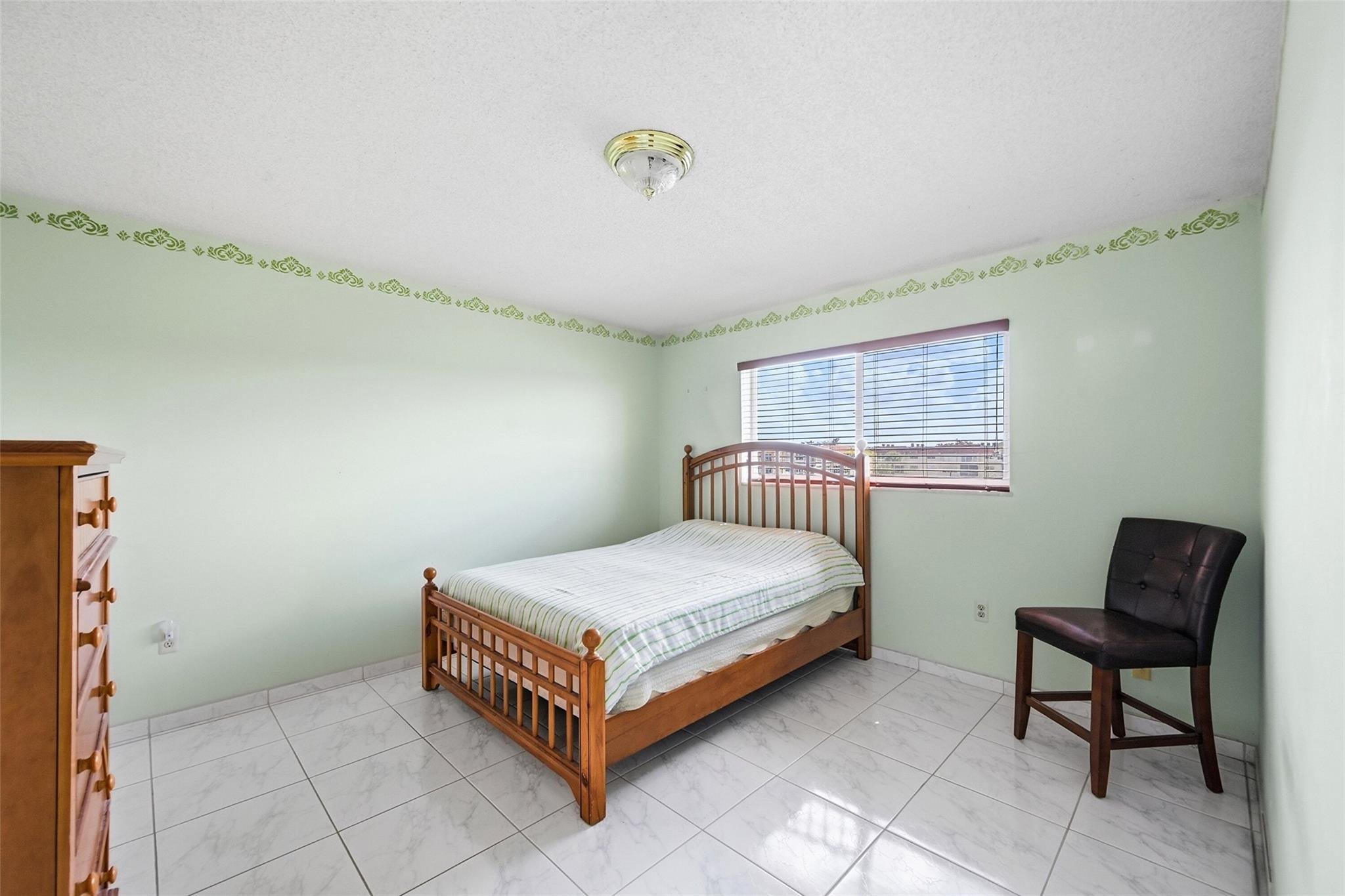 8040 N Sunrise Lakes Drive 303