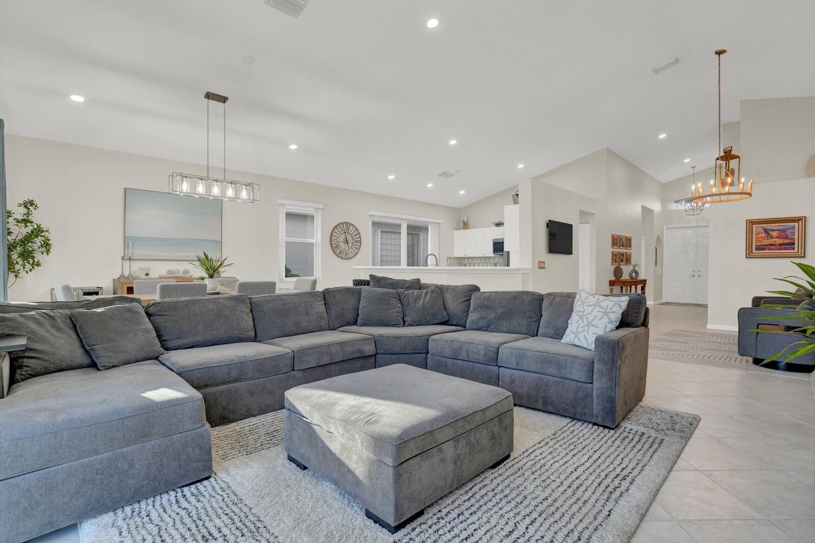 7724 Monarch Court