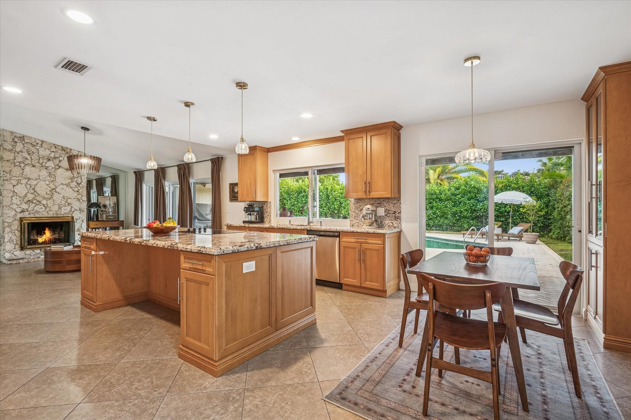 10920 NW 17th Place