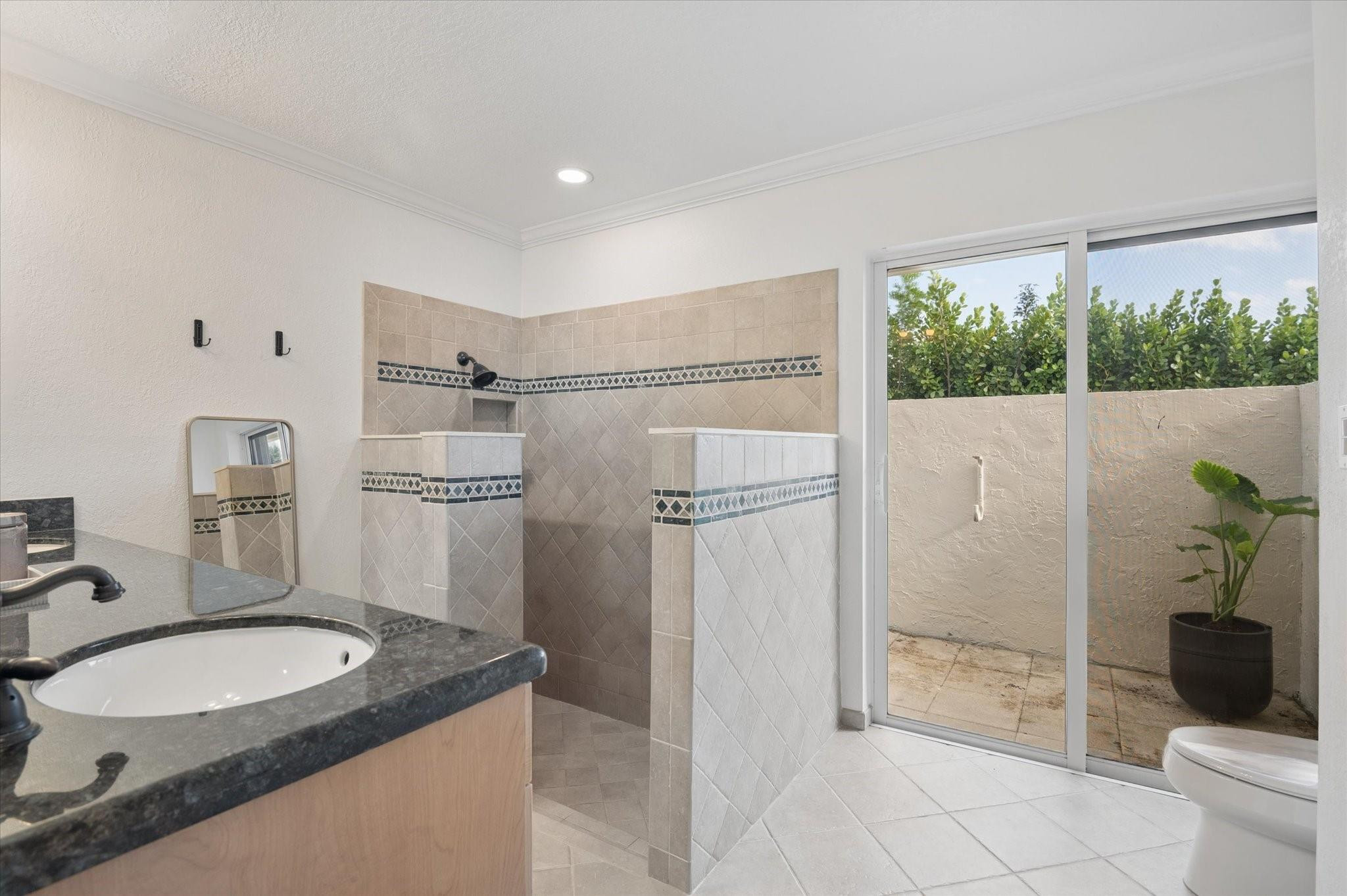 10920 NW 17th Place