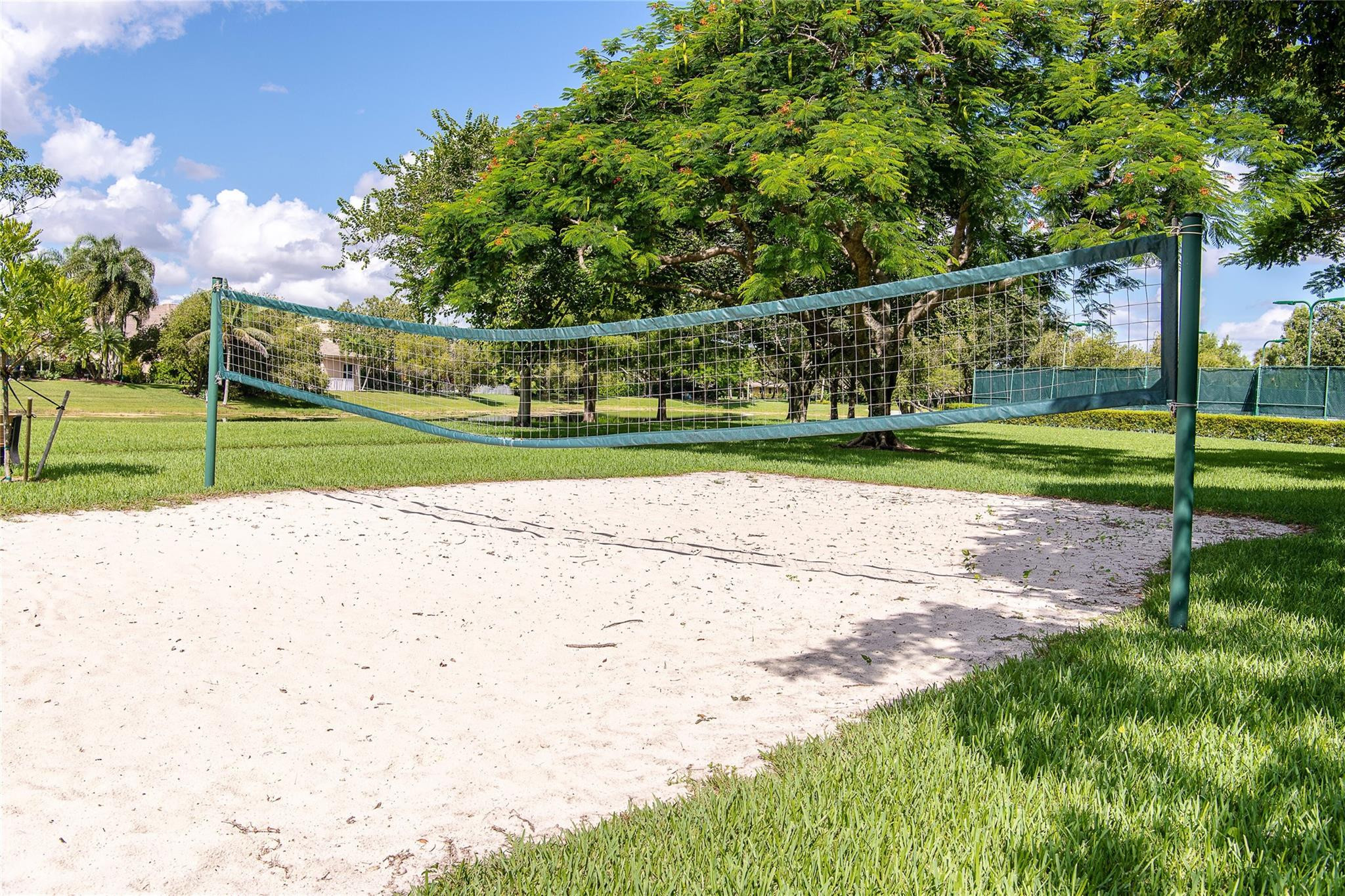 10110 NW 68th Court