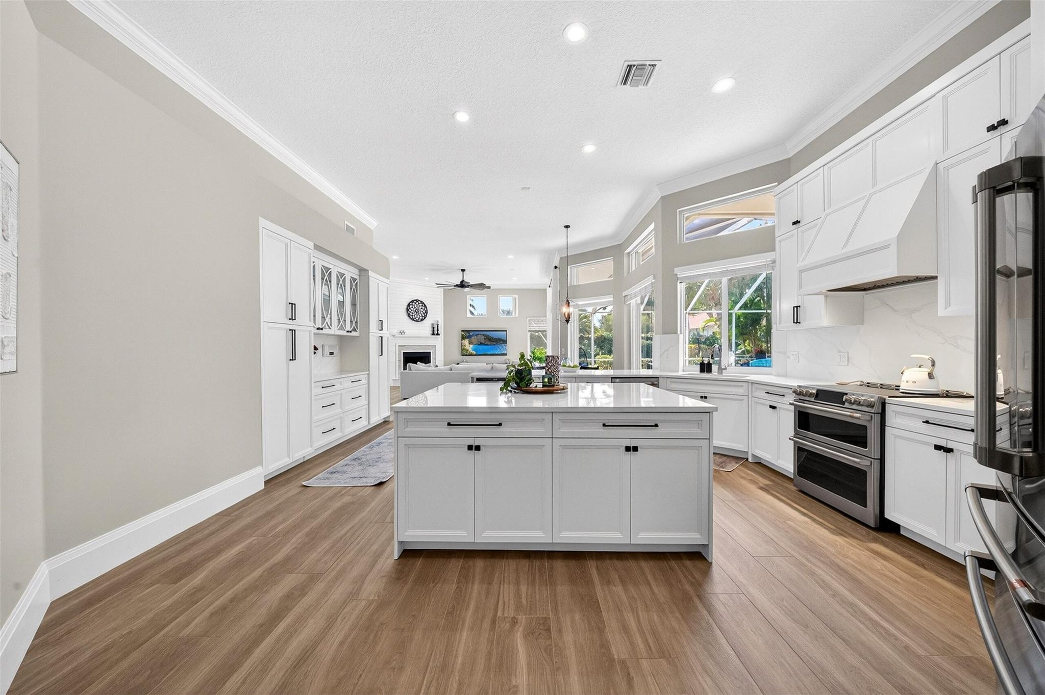 10110 NW 68th Court