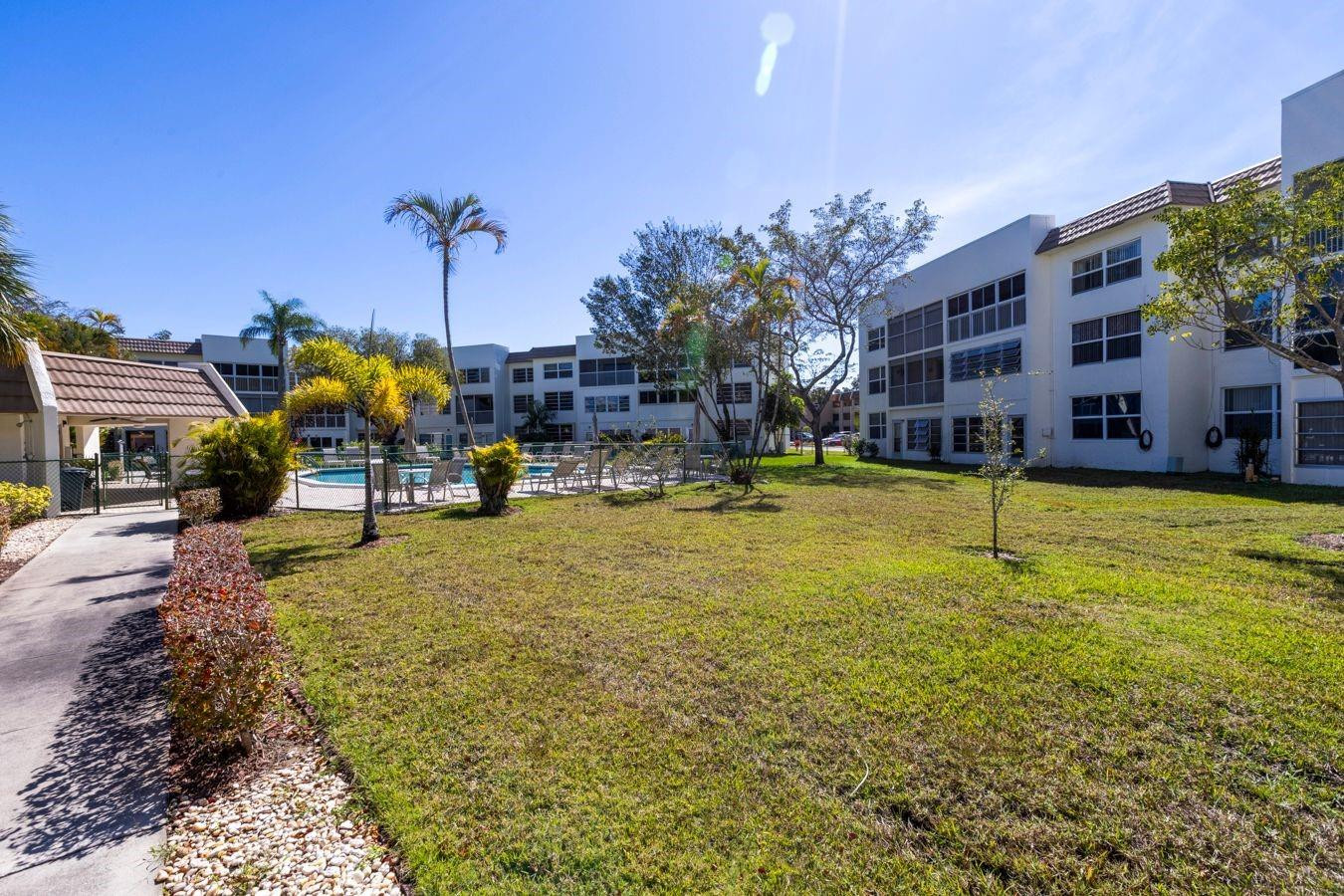 6850 Royal Palm Boulevard 212