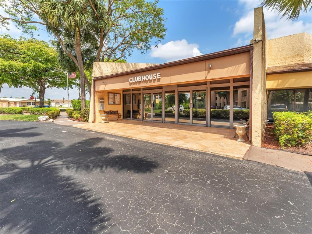 6850 Royal Palm Boulevard 212