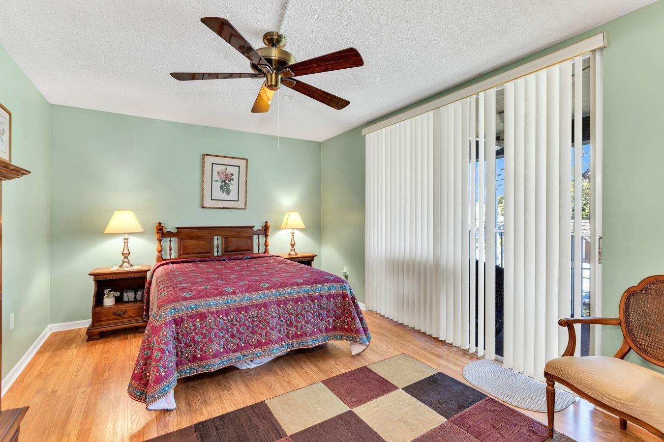 6850 Royal Palm Boulevard 212