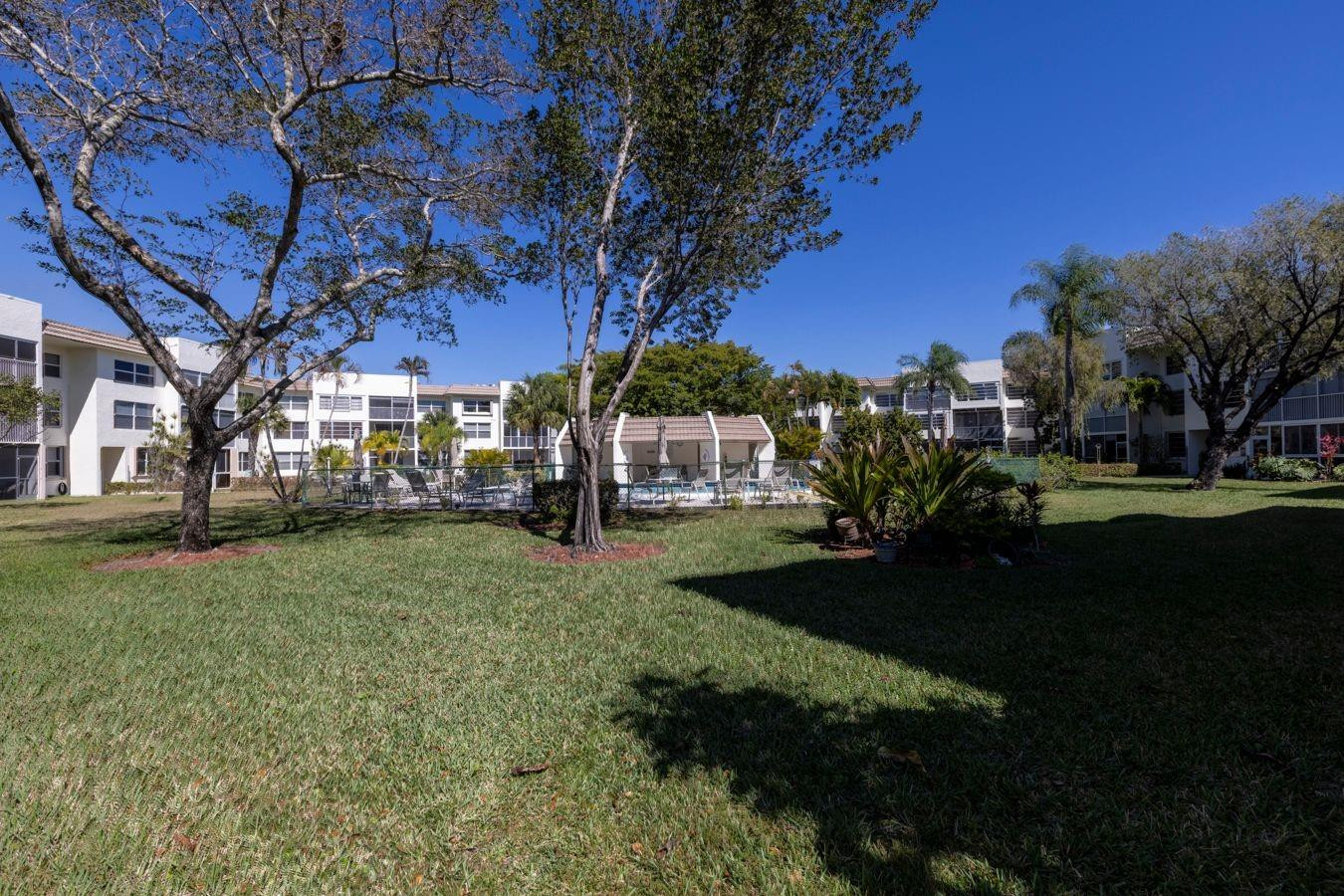 6850 Royal Palm Boulevard 212