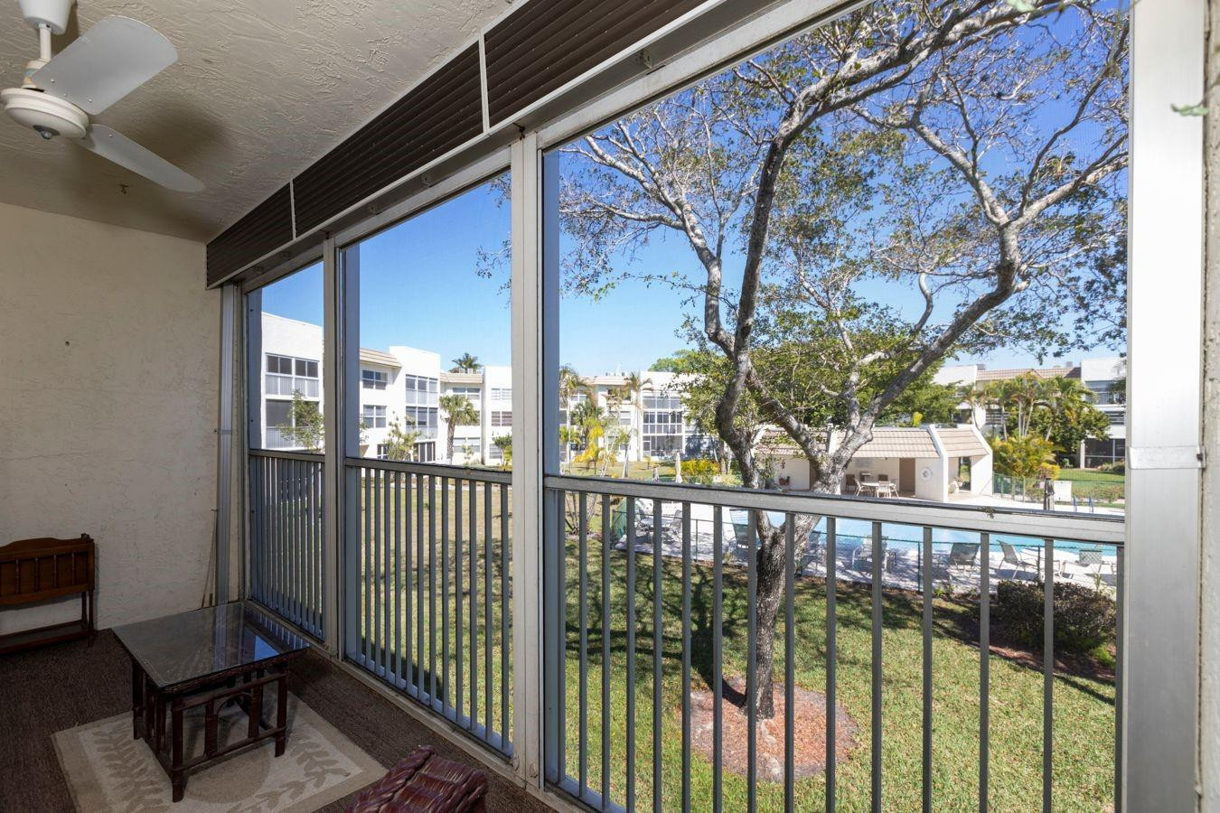 6850 Royal Palm Boulevard 212