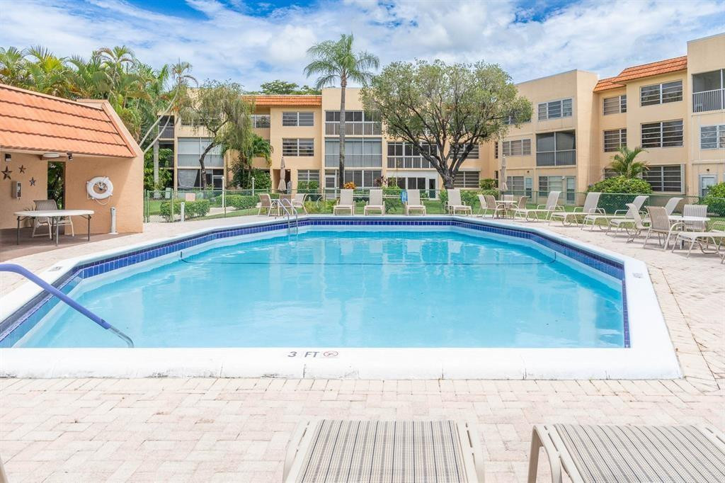 6850 Royal Palm Boulevard 212
