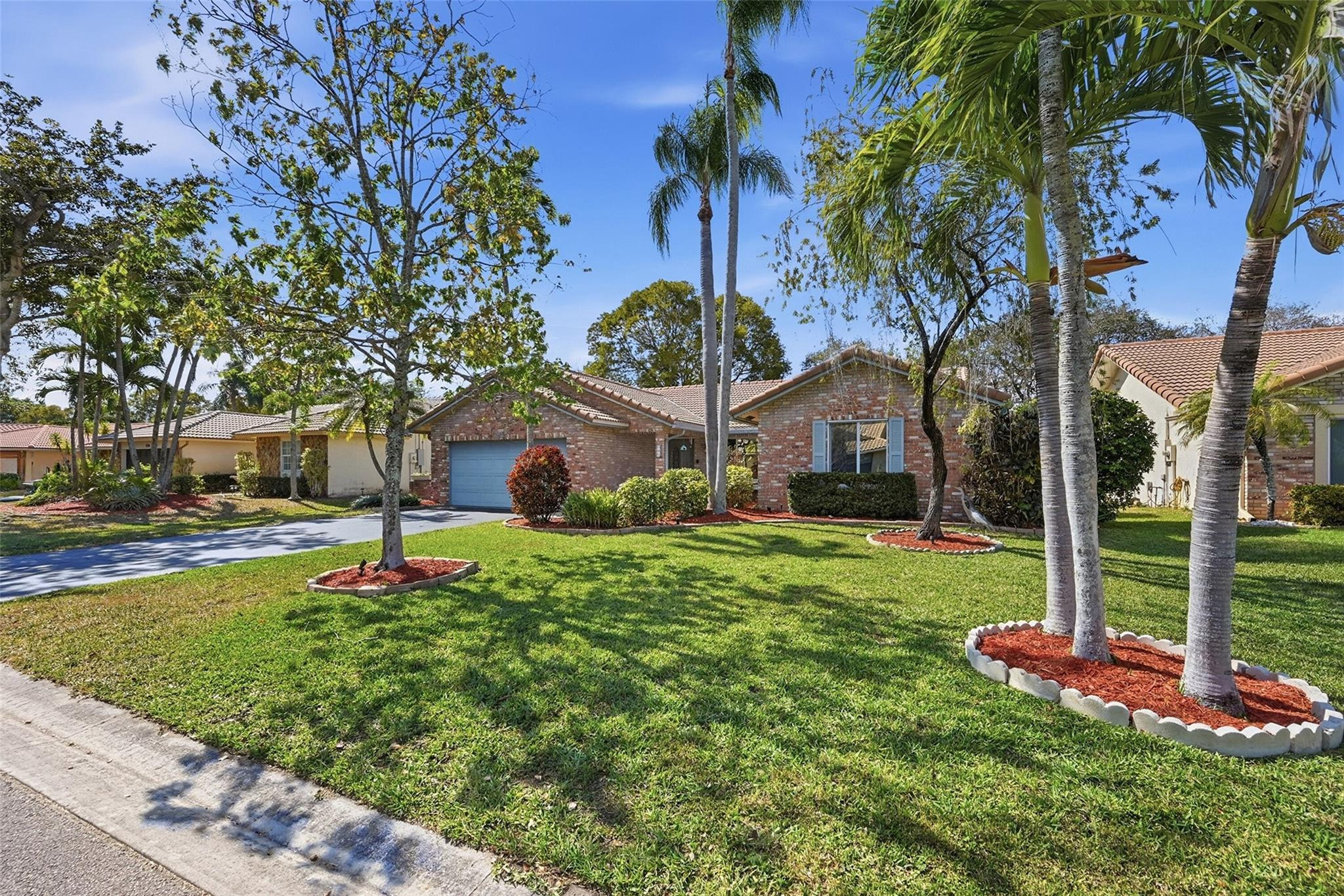 392 NW 113th Terrace