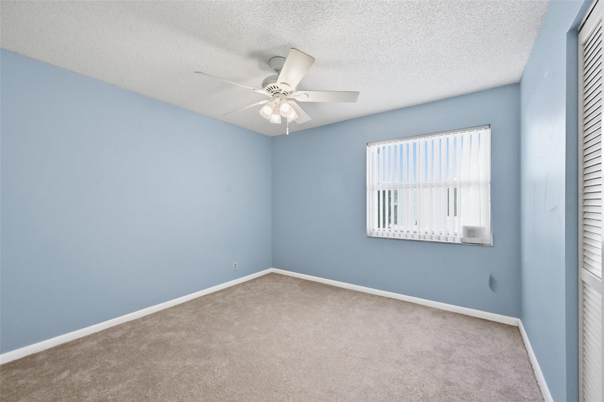 392 NW 113th Terrace