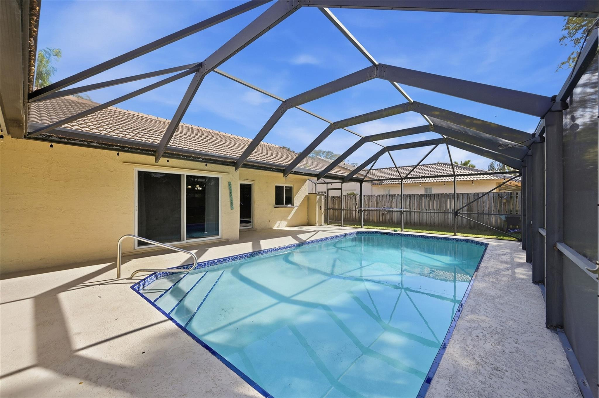392 NW 113th Terrace