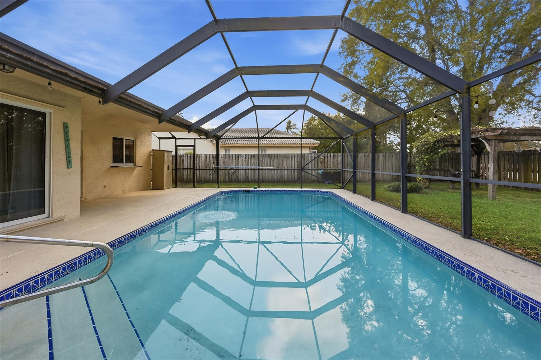 392 NW 113th Terrace