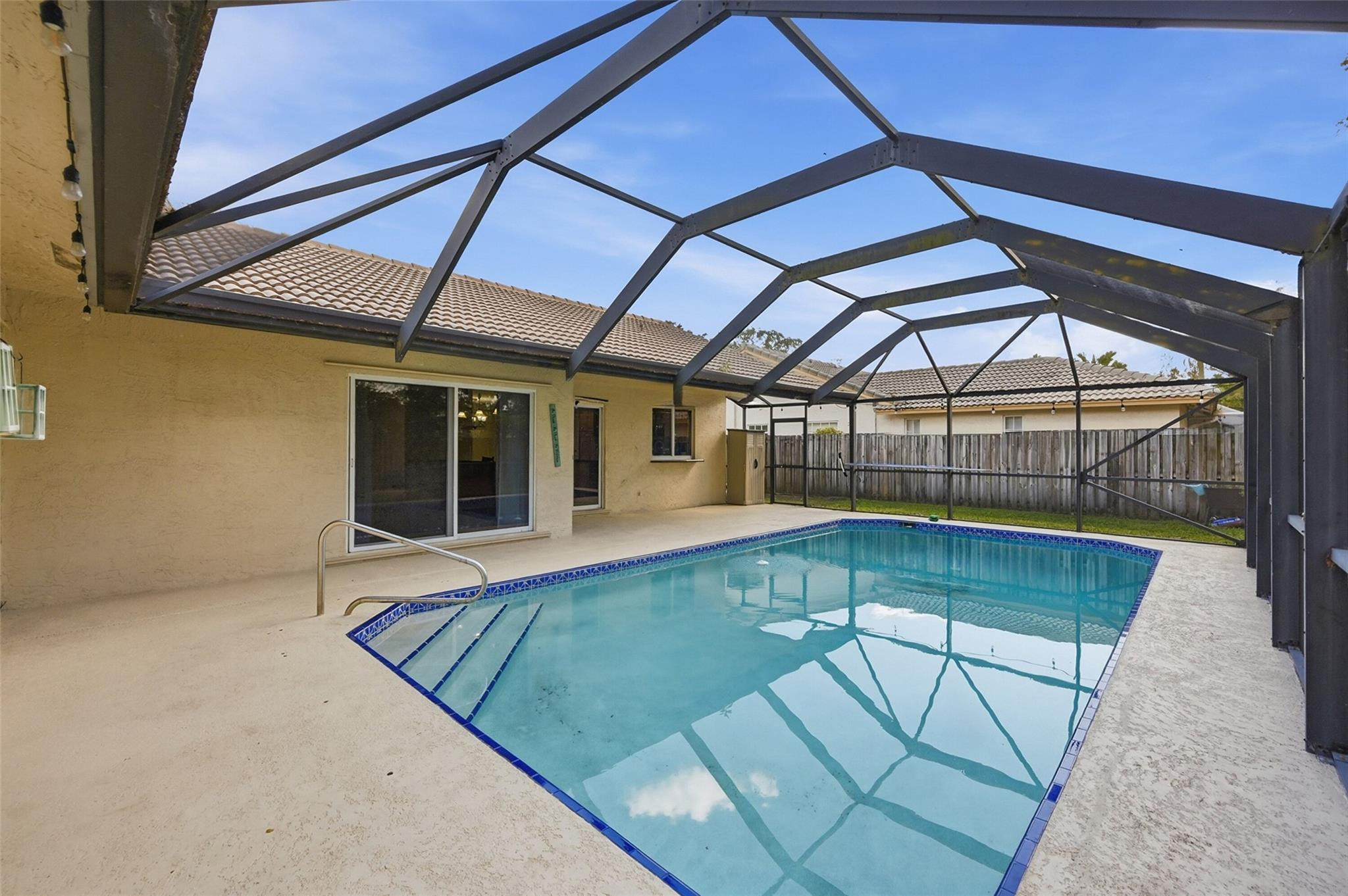 392 NW 113th Terrace