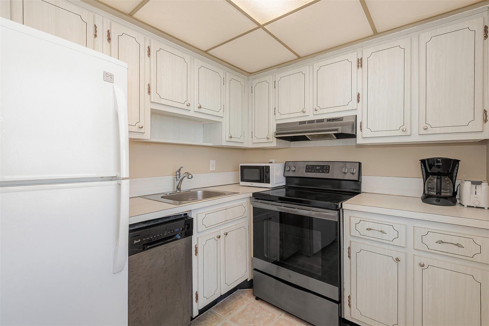 710 N Ocean Boulevard 701