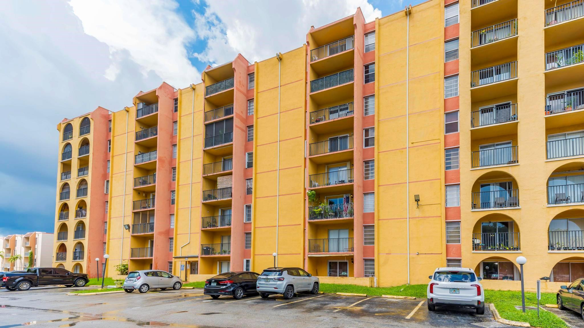 4801 NW 7th Street 503-16