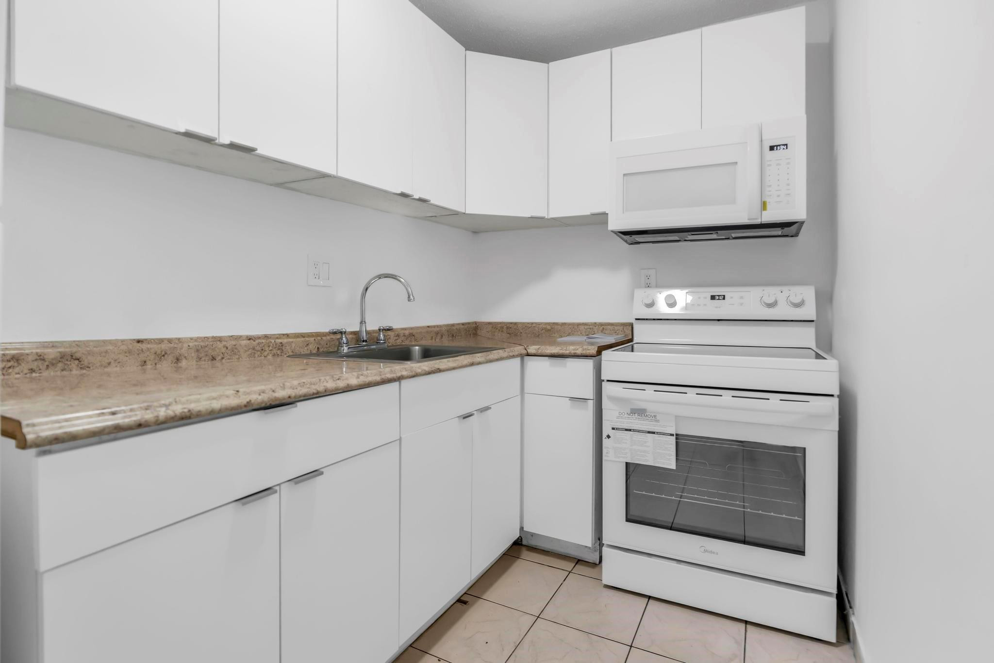 4801 NW 7th Street 503-16