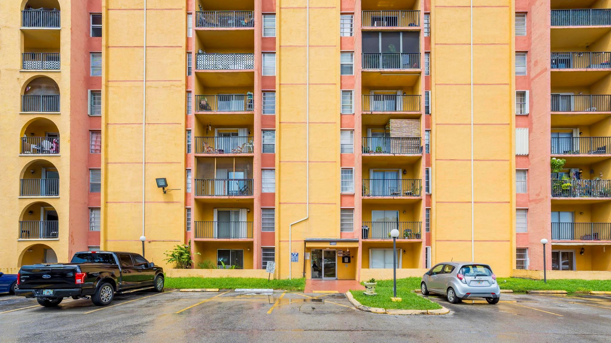 4801 NW 7th Street 503-16