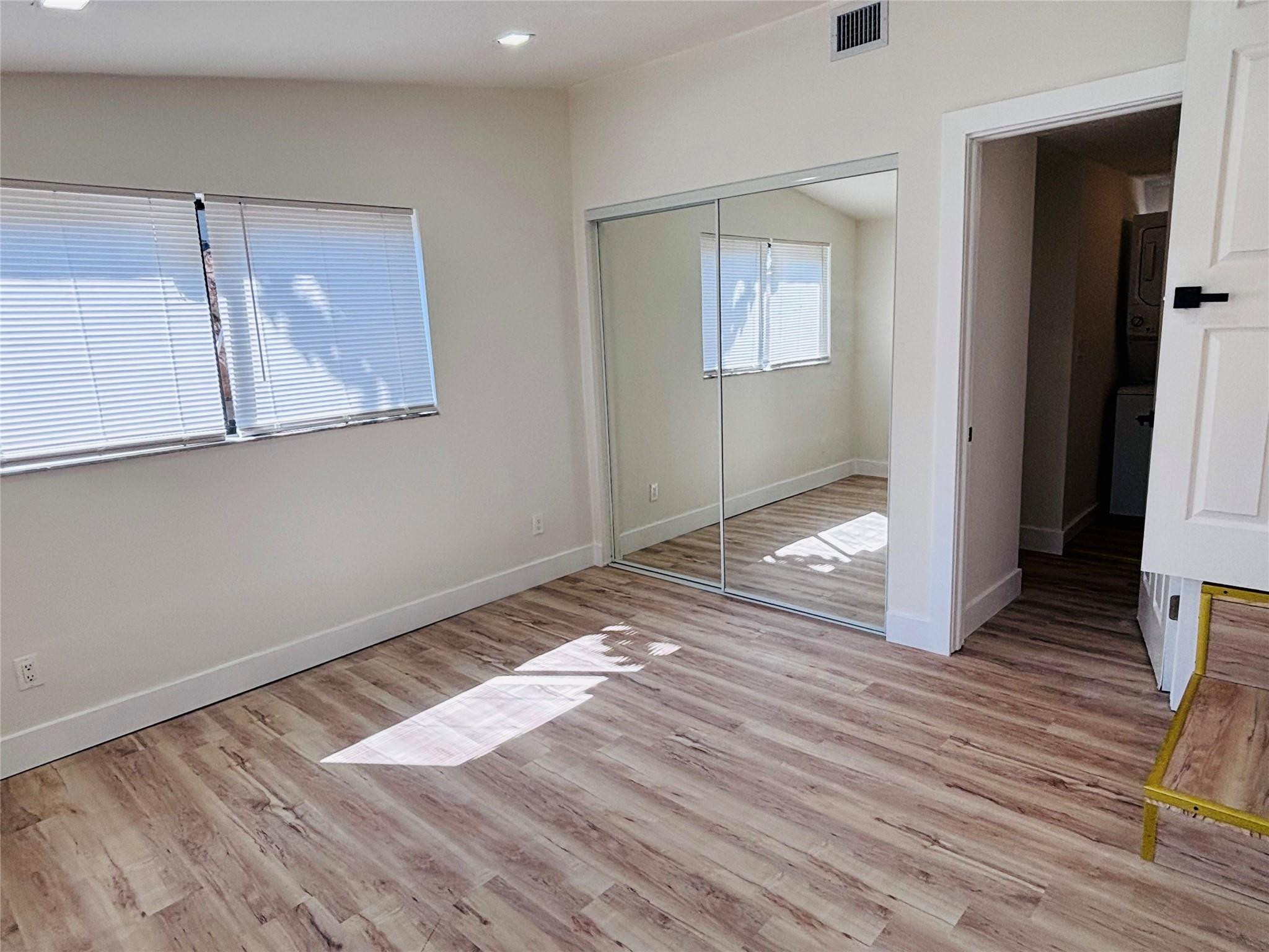 105 NW 28th Way