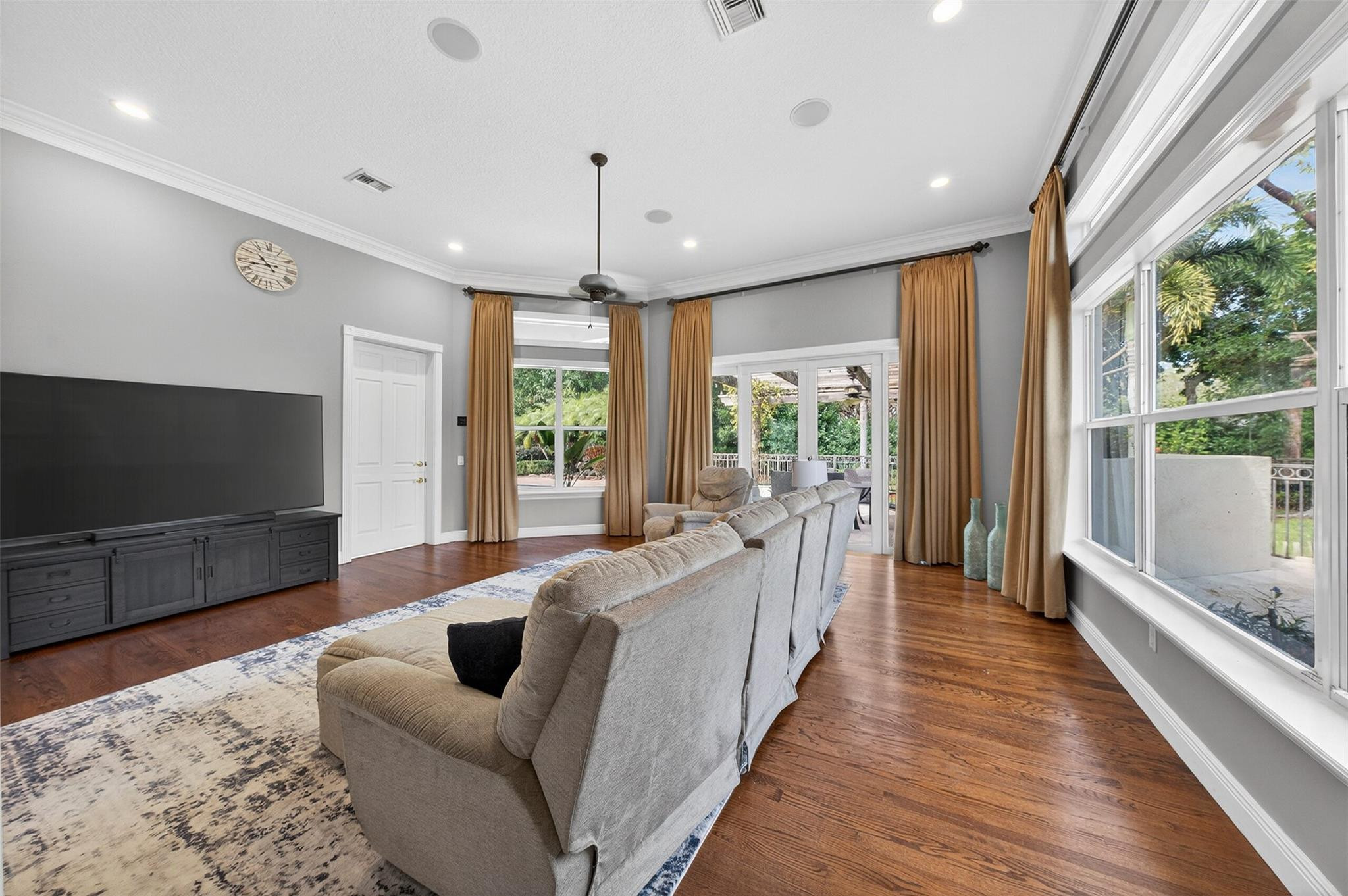 6515 NW 95th Lane