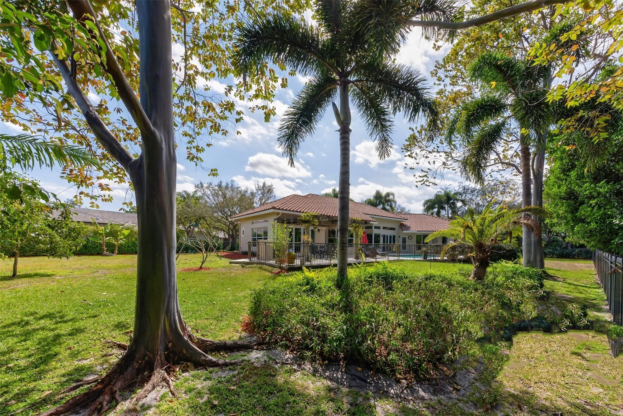 6515 NW 95th Lane