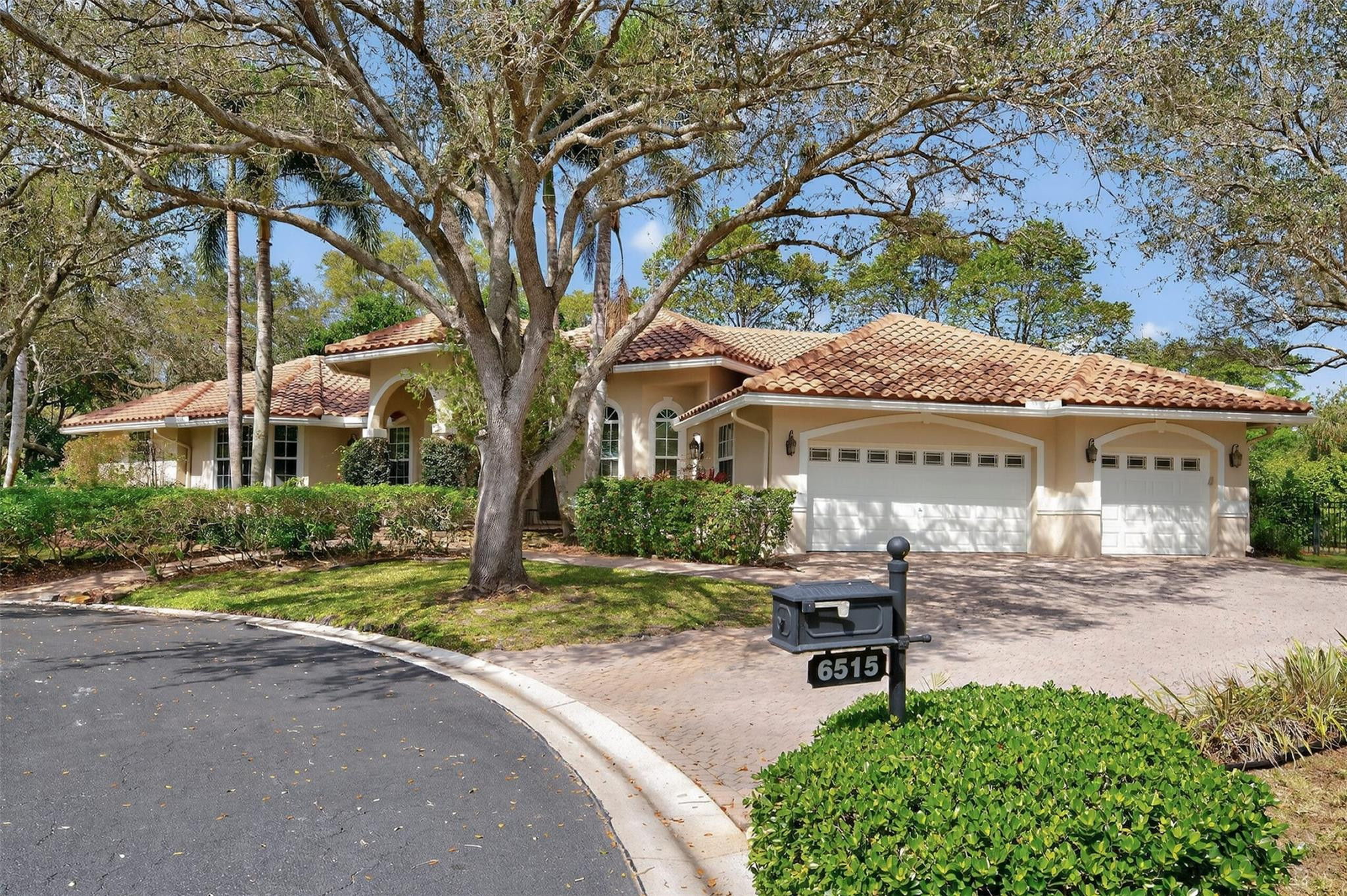 6515 NW 95th Lane