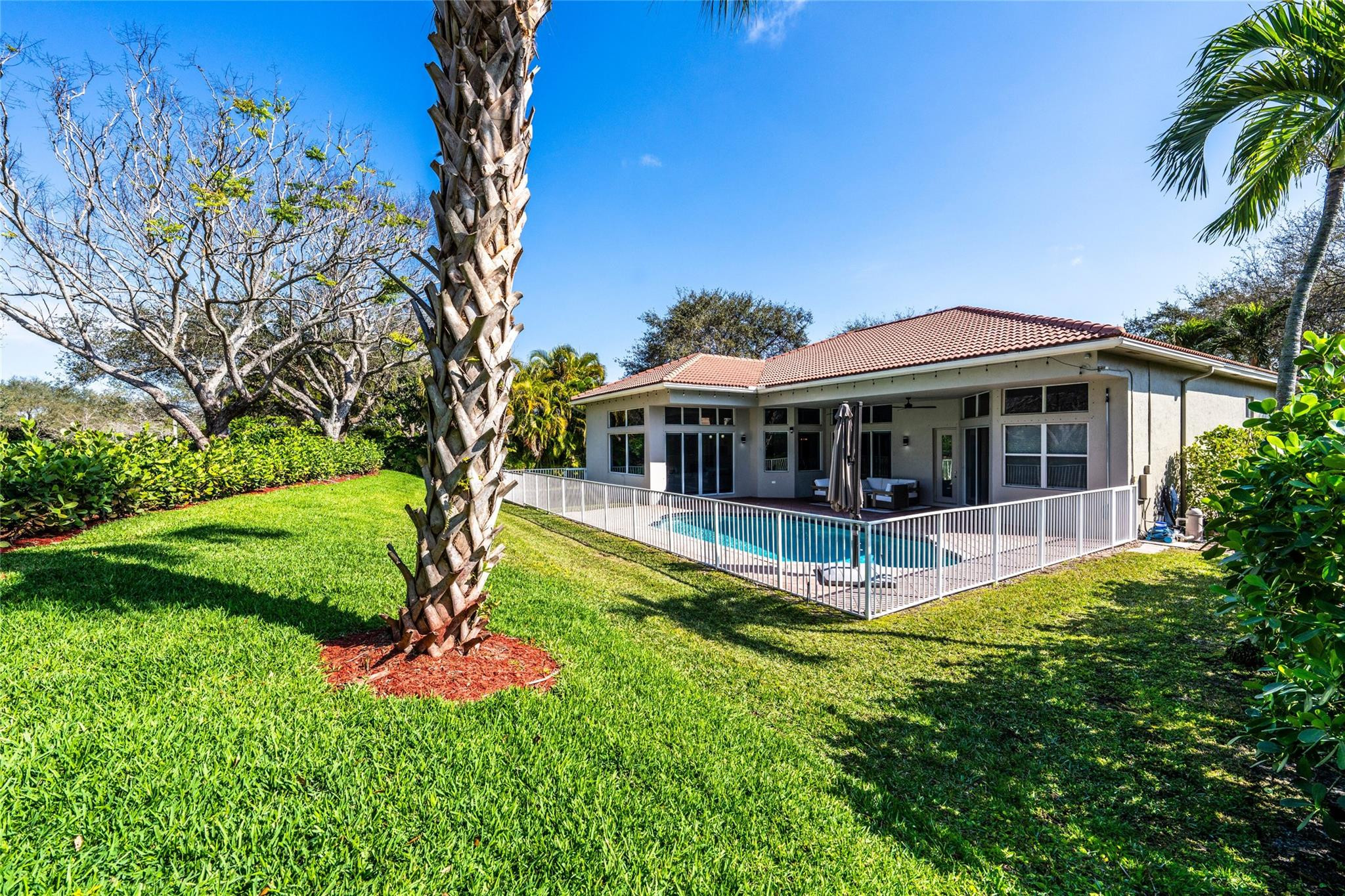 6897 NW 107th Terrace