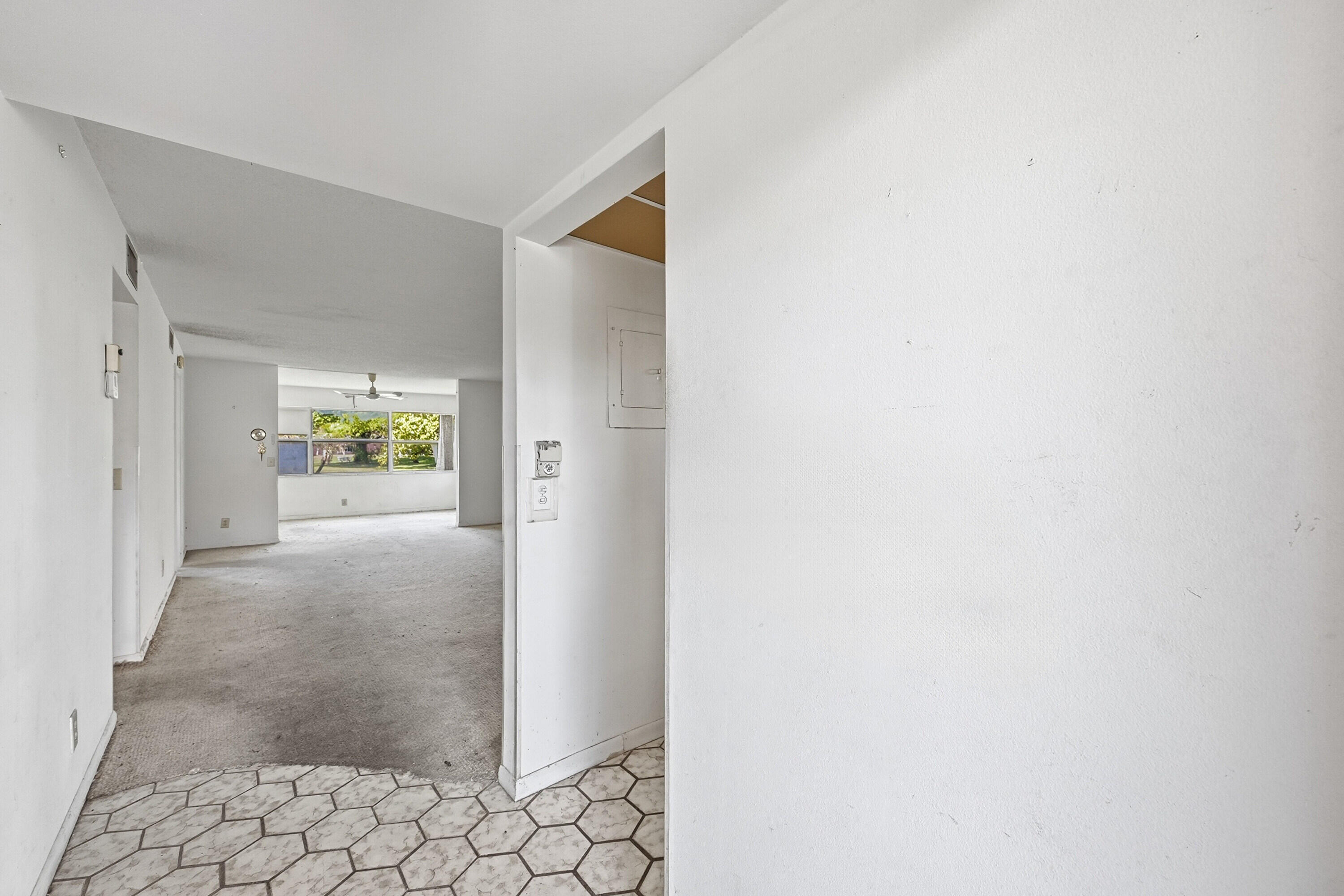 9541 Sunrise Lakes Boulevard Unit: 110