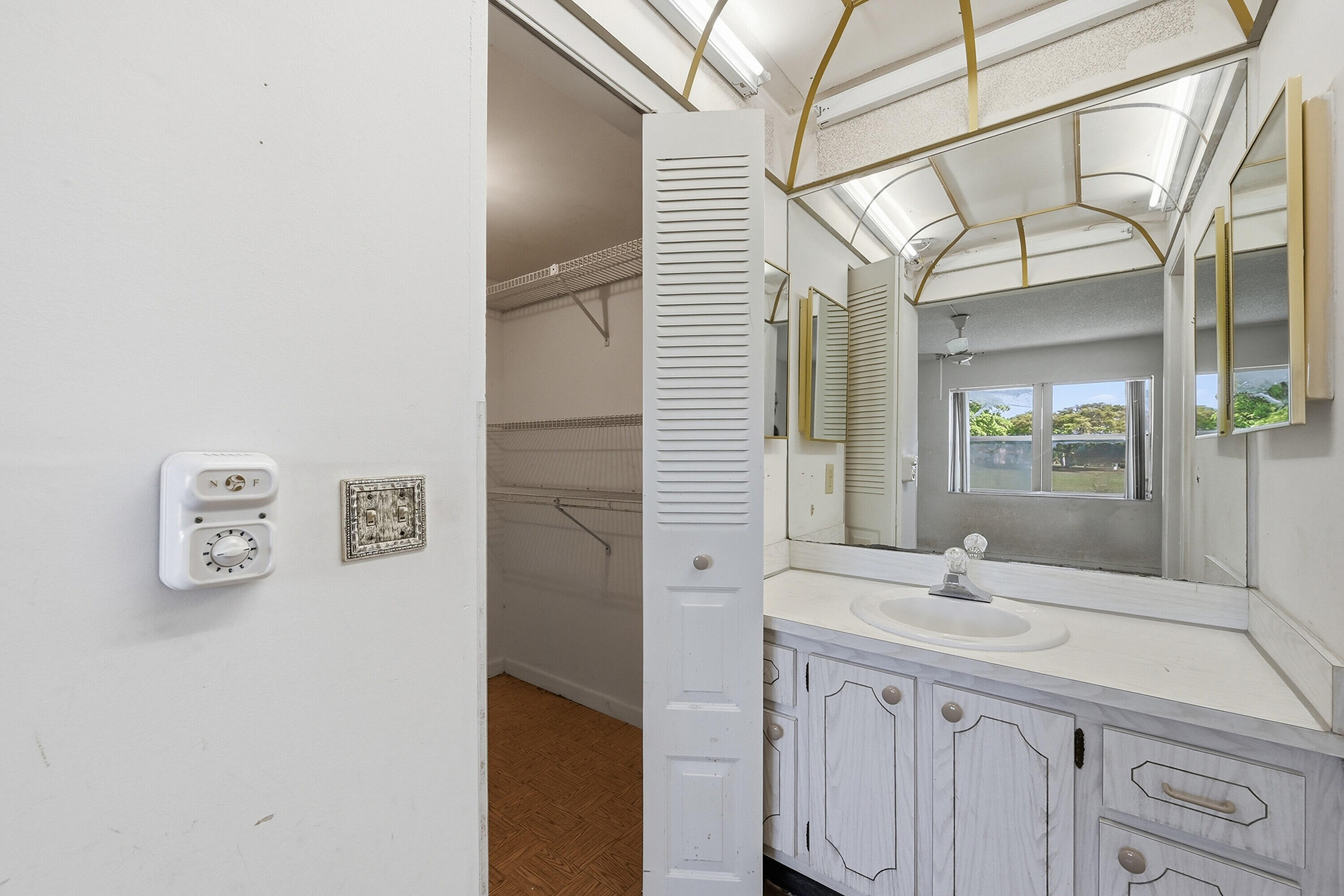 9541 Sunrise Lakes Boulevard Unit: 110