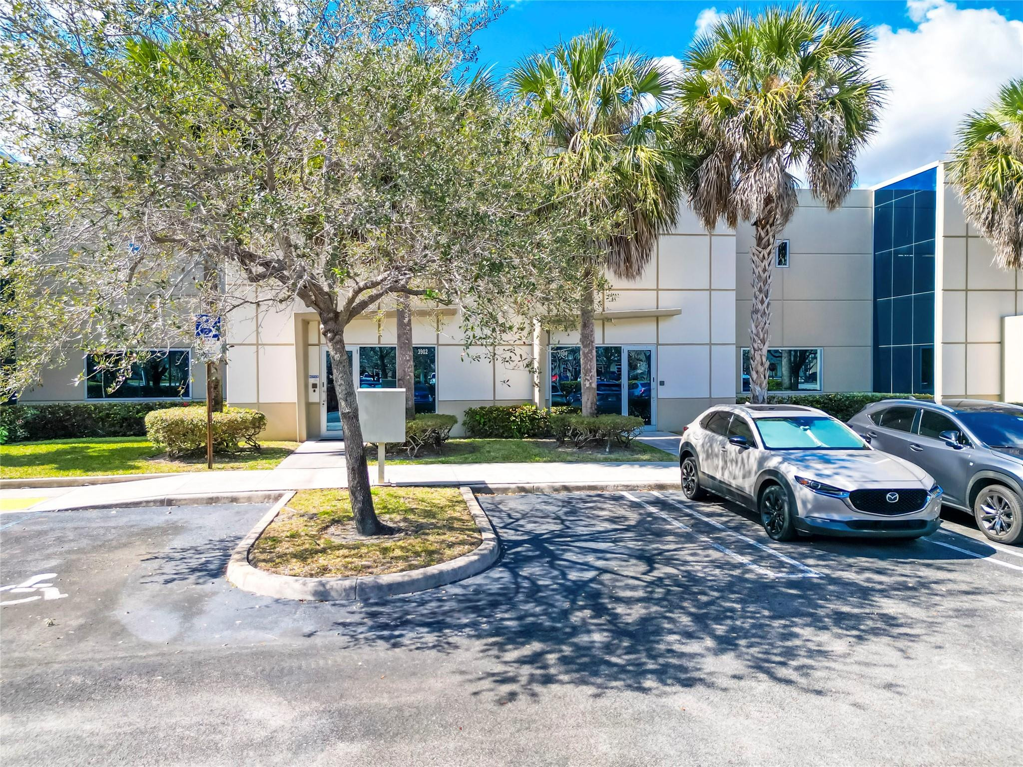 3902-3904 NW 126 Avenue