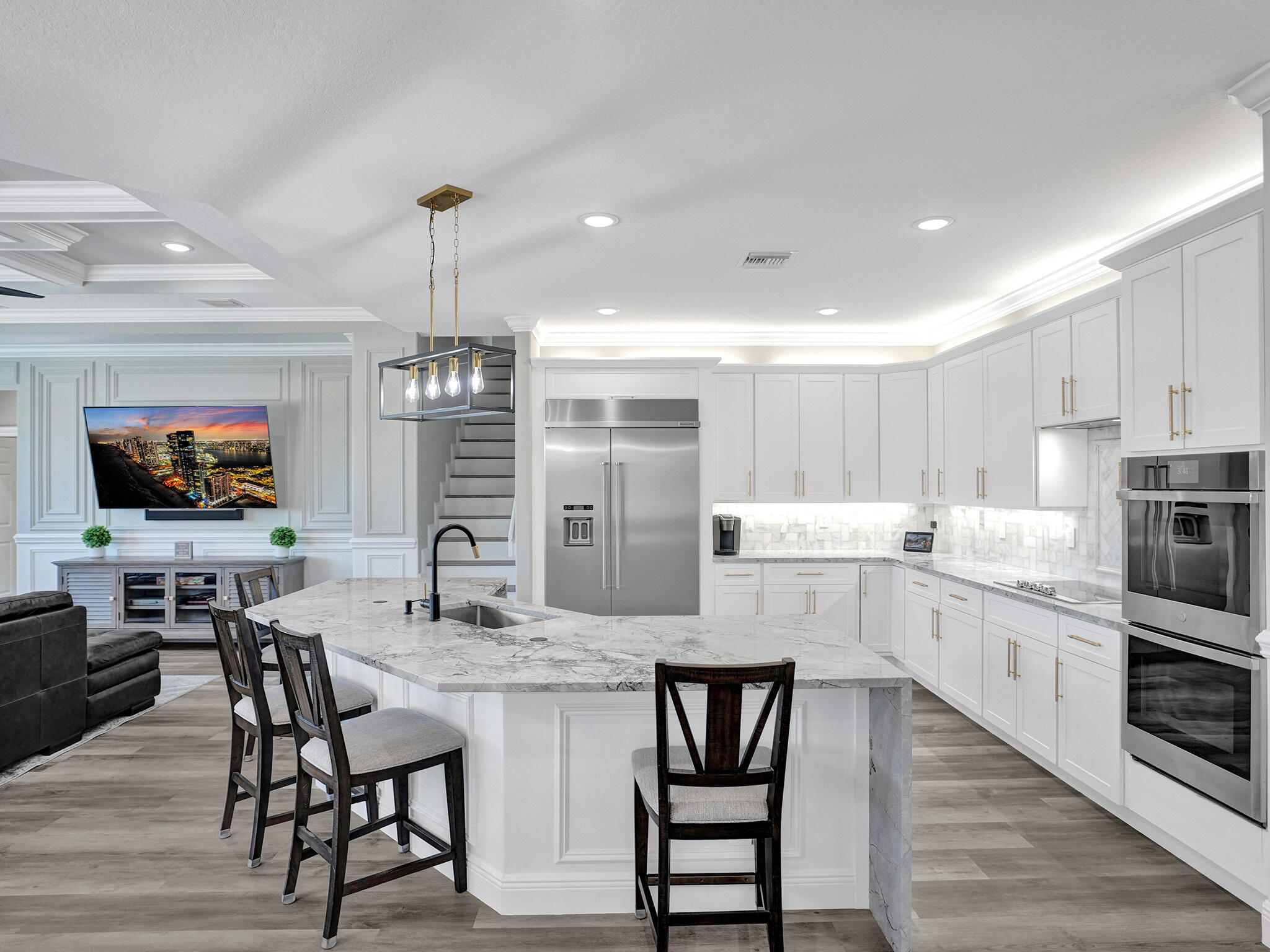 4589 Hunting Trail