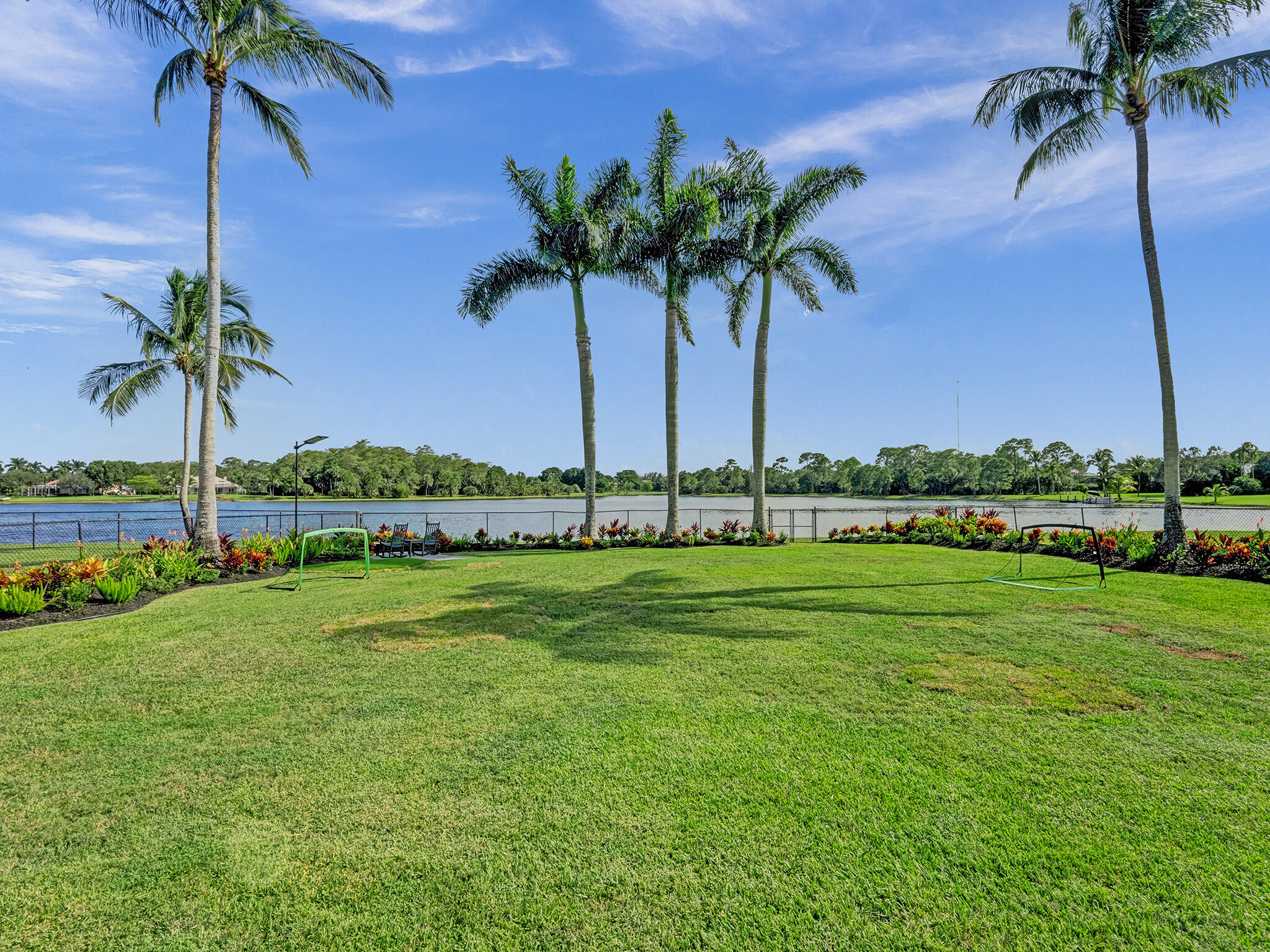 4589 Hunting Trail