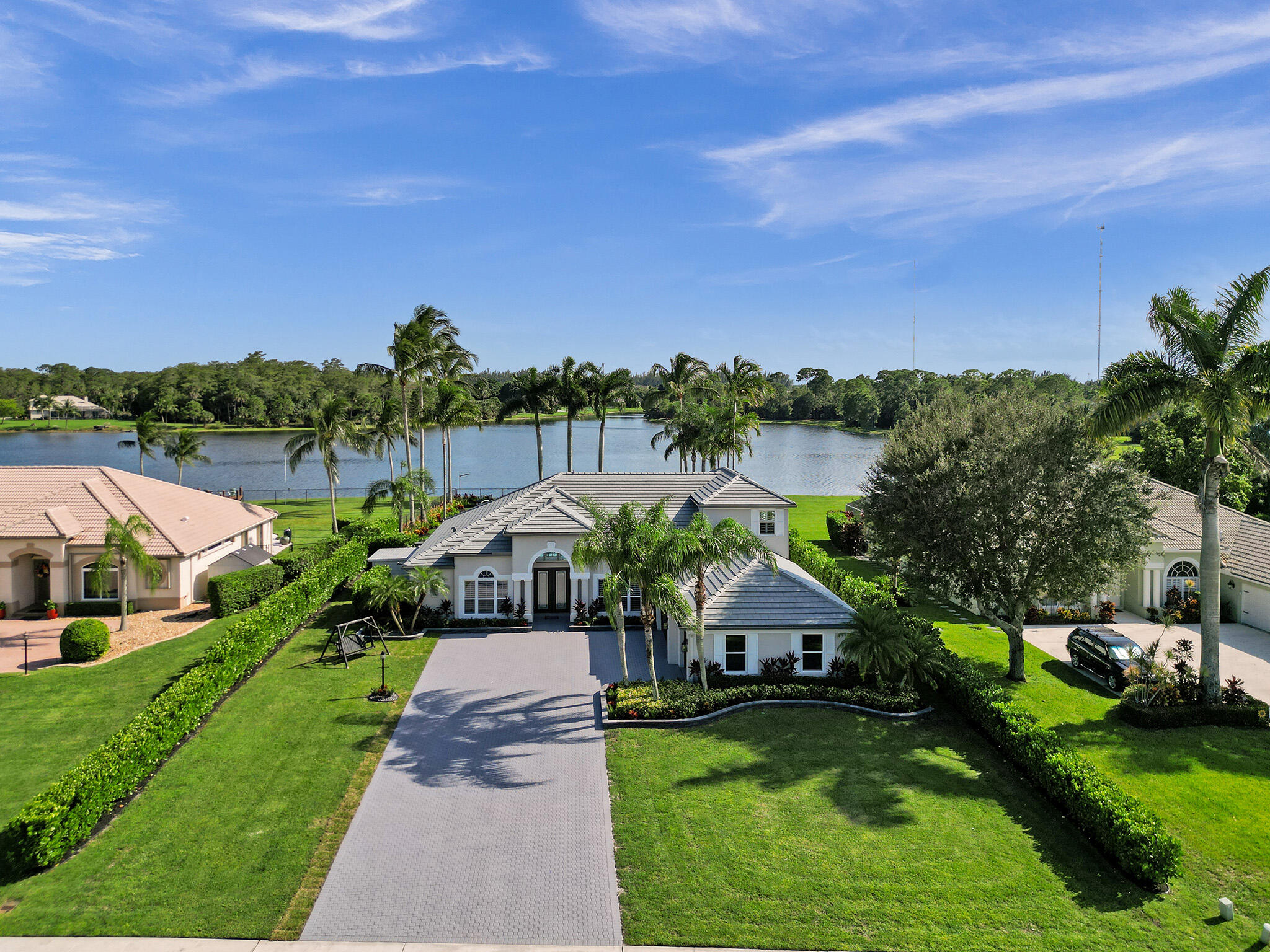 4589 Hunting Trail