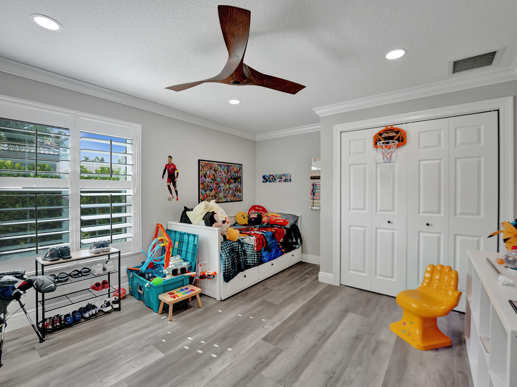 4589 Hunting Trail
