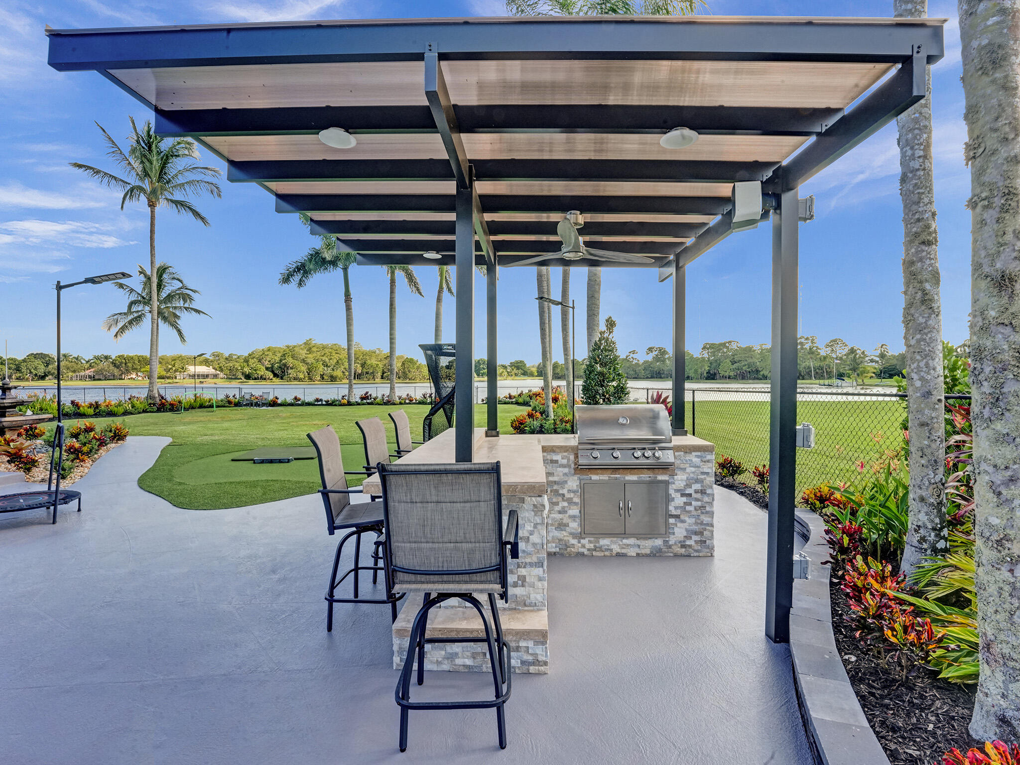 4589 Hunting Trail