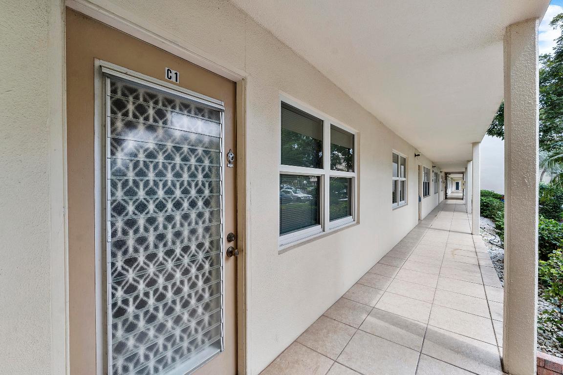 2905 Victoria Place C1