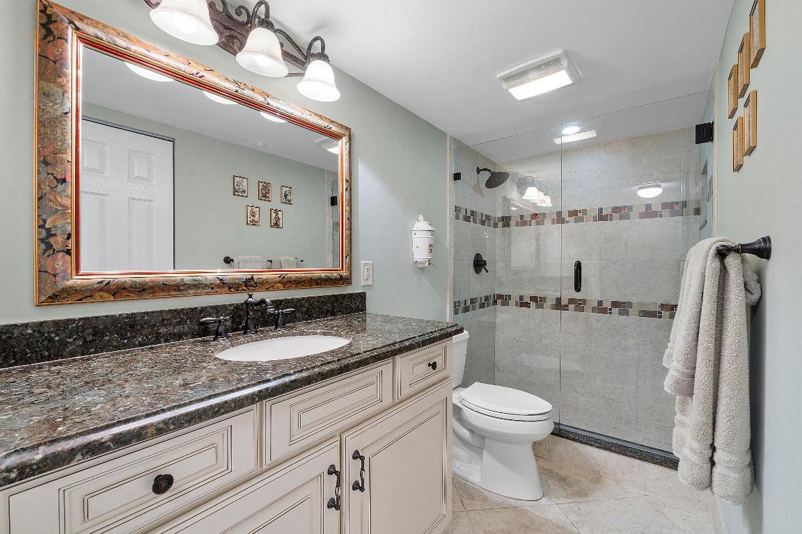 2905 Victoria Place C1