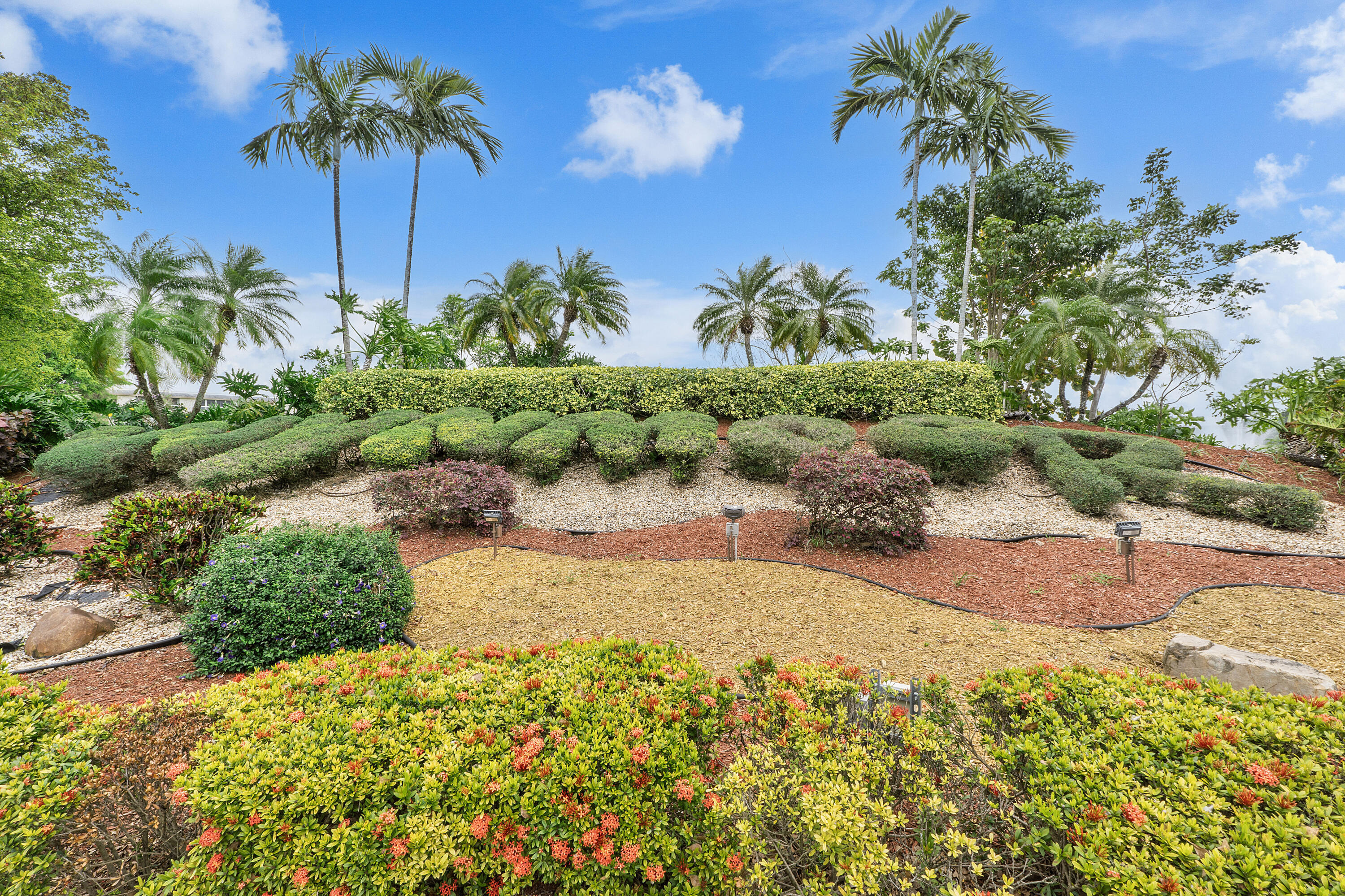 2905 Victoria Place C1