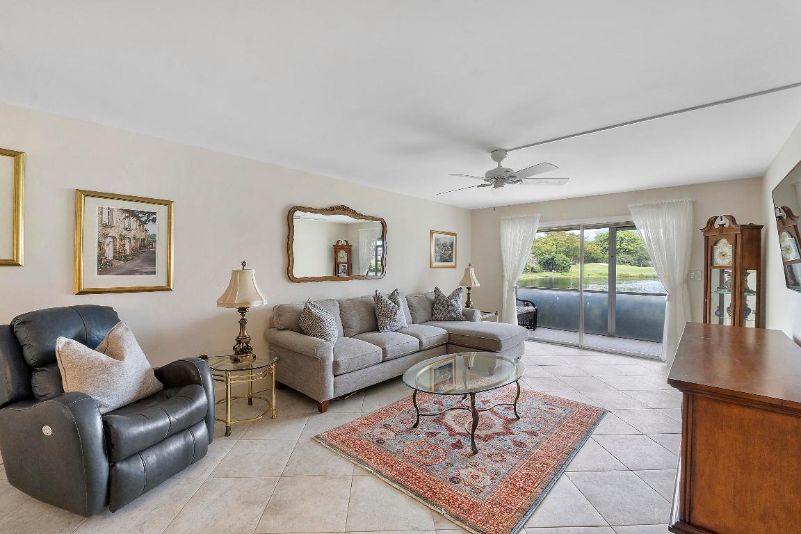 2905 Victoria Place C1