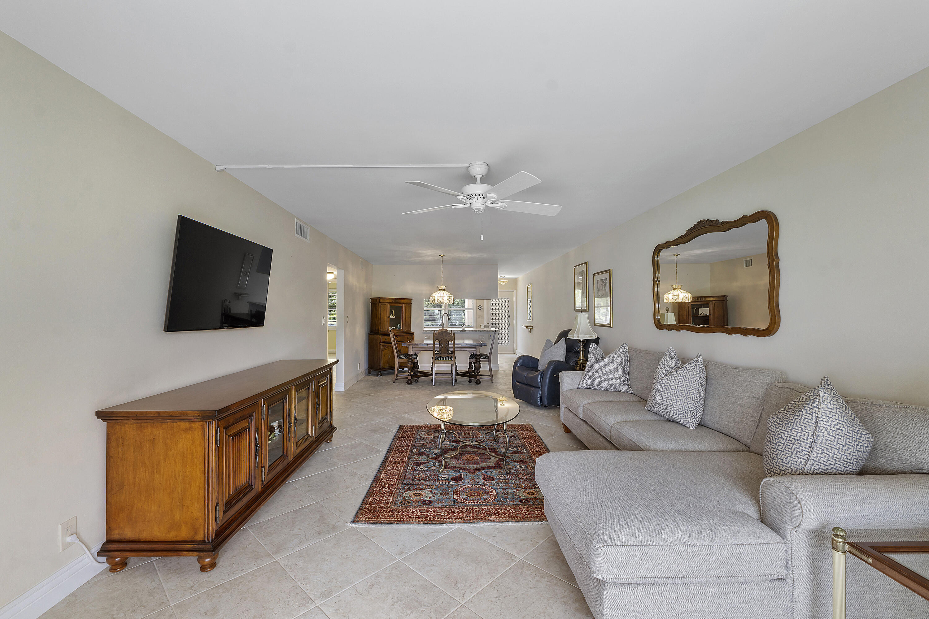 2905 Victoria Place C1